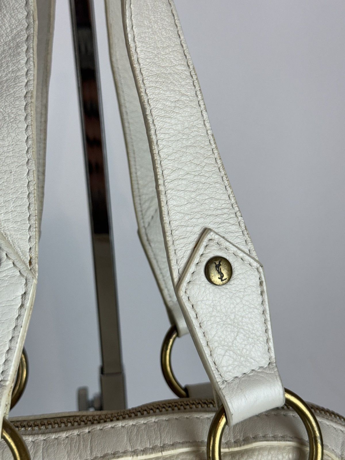 Yves Saint Laurent Leather bag Yves Saint Laurent original casual luxury item Size ONE SIZE - 2 Thumbnail