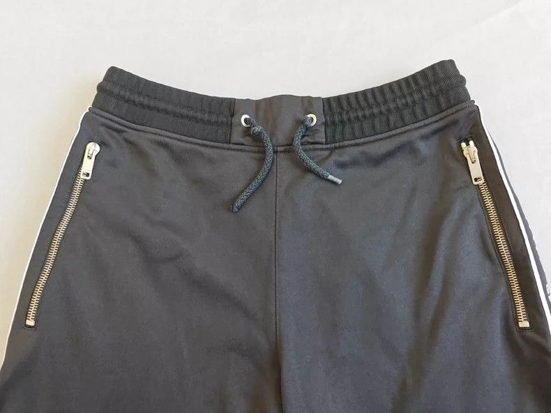 Givenchy Givenchy SizeS Casual Shorts with Side Stripe Embroidery Lo Size US 29 - 2 Thumbnail