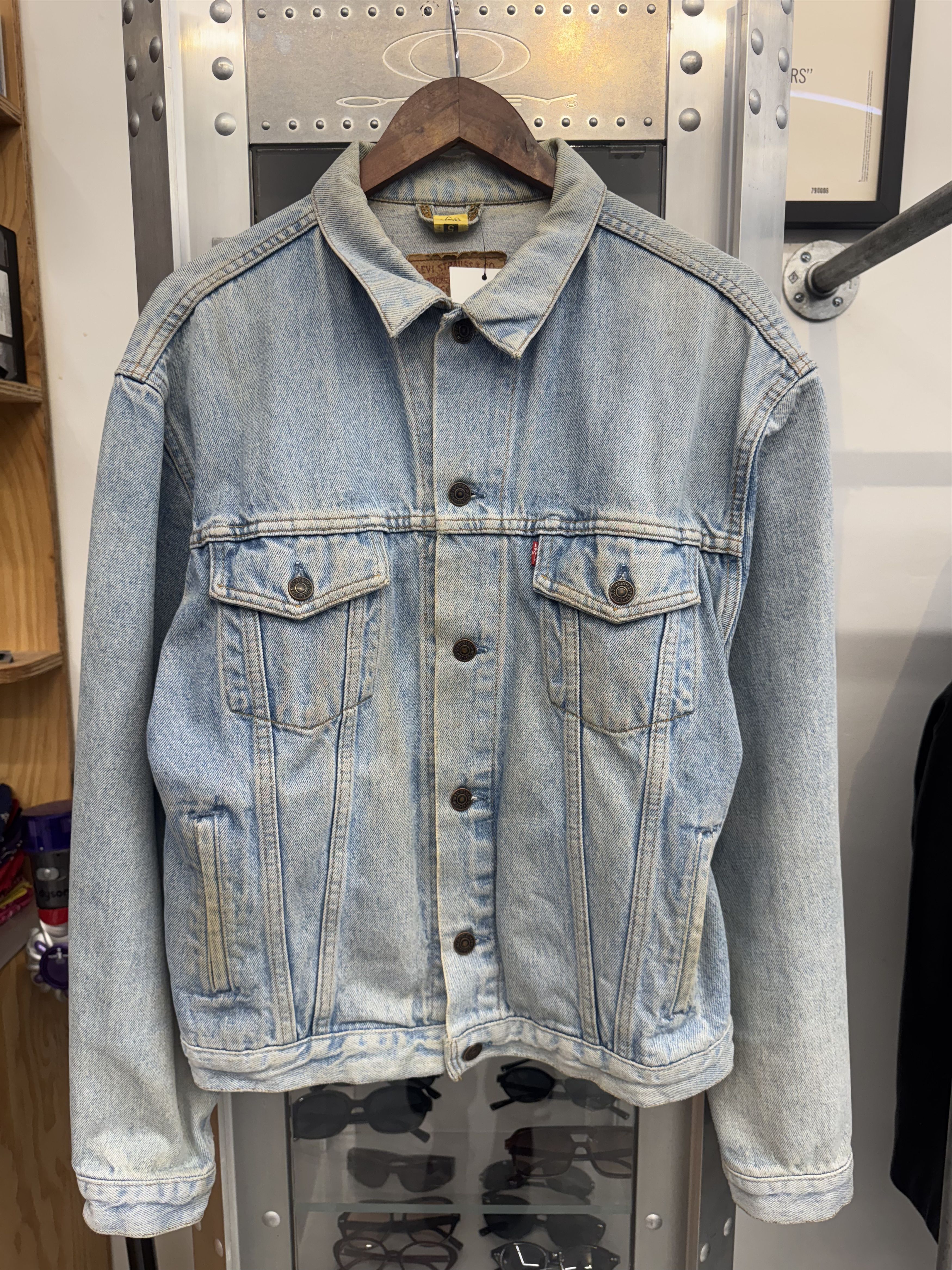 Levi's Vintage Levi's Denim Jacket Size US M / EU 48-50 / 2 - 1 Thumbnail