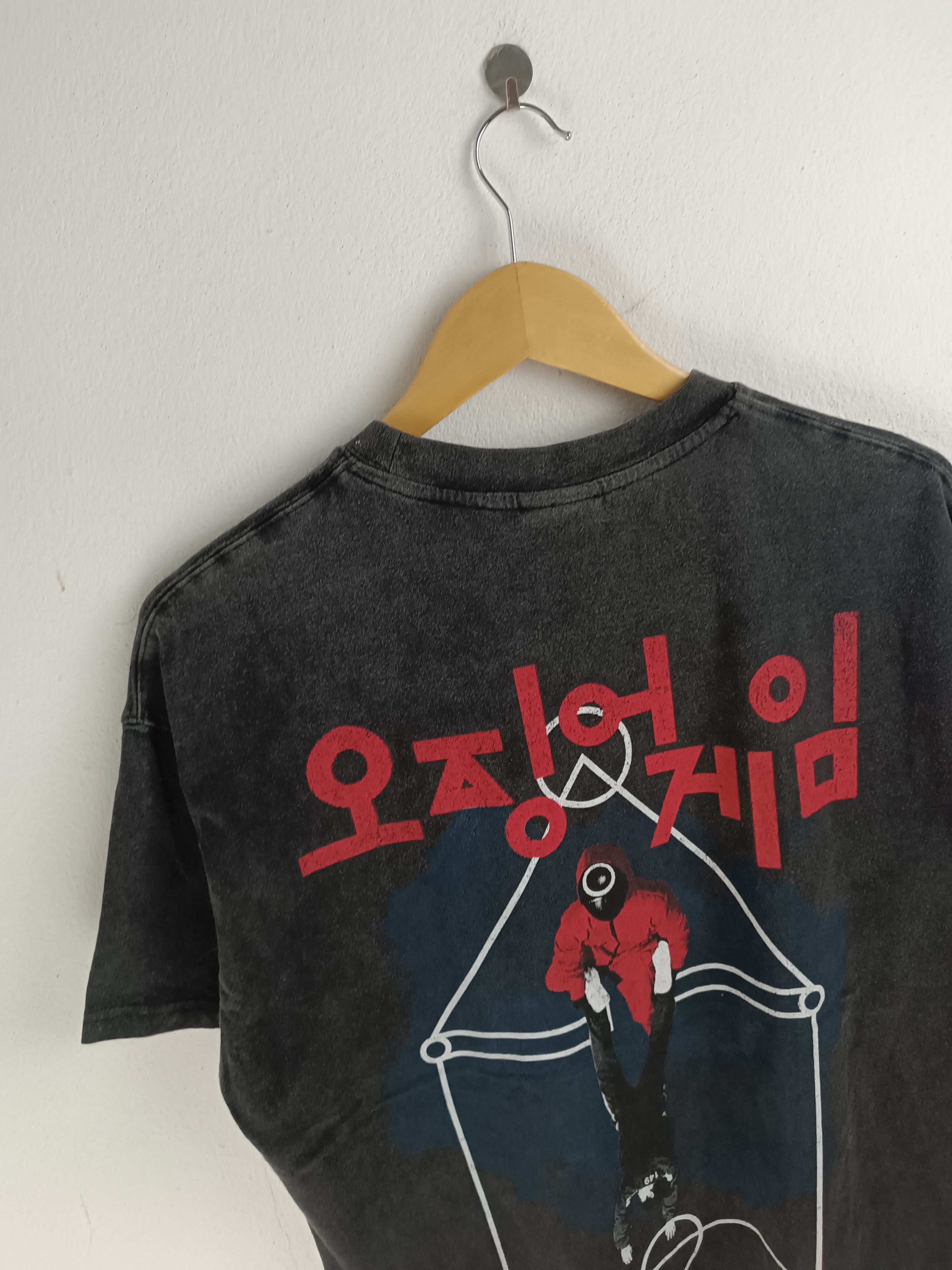 Vintage VINTAGE SQUID GAME X GOAT CREW FADED STYLE TEE HORROR CRIME Size US L / EU 52-54 / 3 - 12 Thumbnail