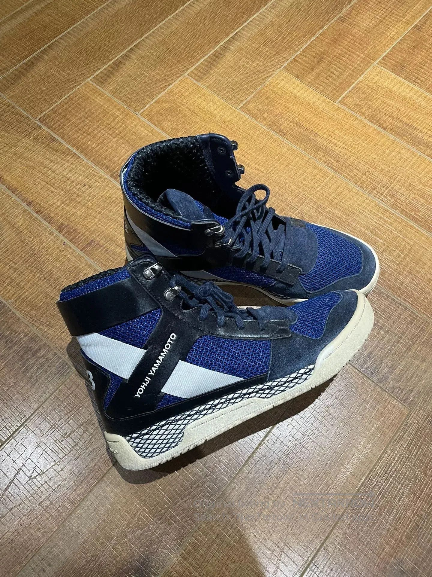 Y-3 Y3 High. Size US 9 / EU 42 - 2 Thumbnail