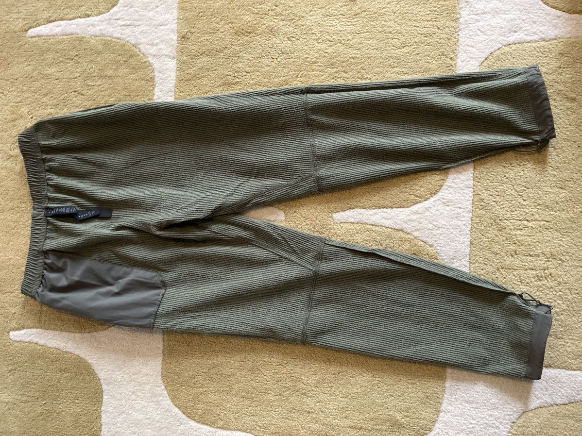 Lululemon Lululemon Fleece Hiking Pant Size US 30 / EU 46 - 3 Thumbnail