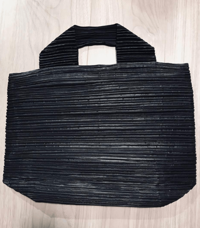Issey Miyake Black Handbag Issey Miyake Size ONE SIZE - 1 Thumbnail