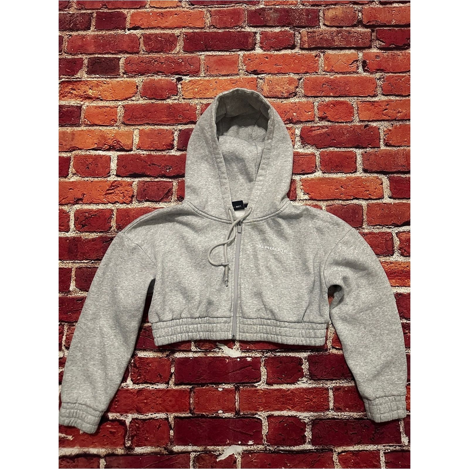 Alphalete Athletics Alphalete cropped zip up hoodie size small Size S / US 4 / IT 40 - 3 Thumbnail