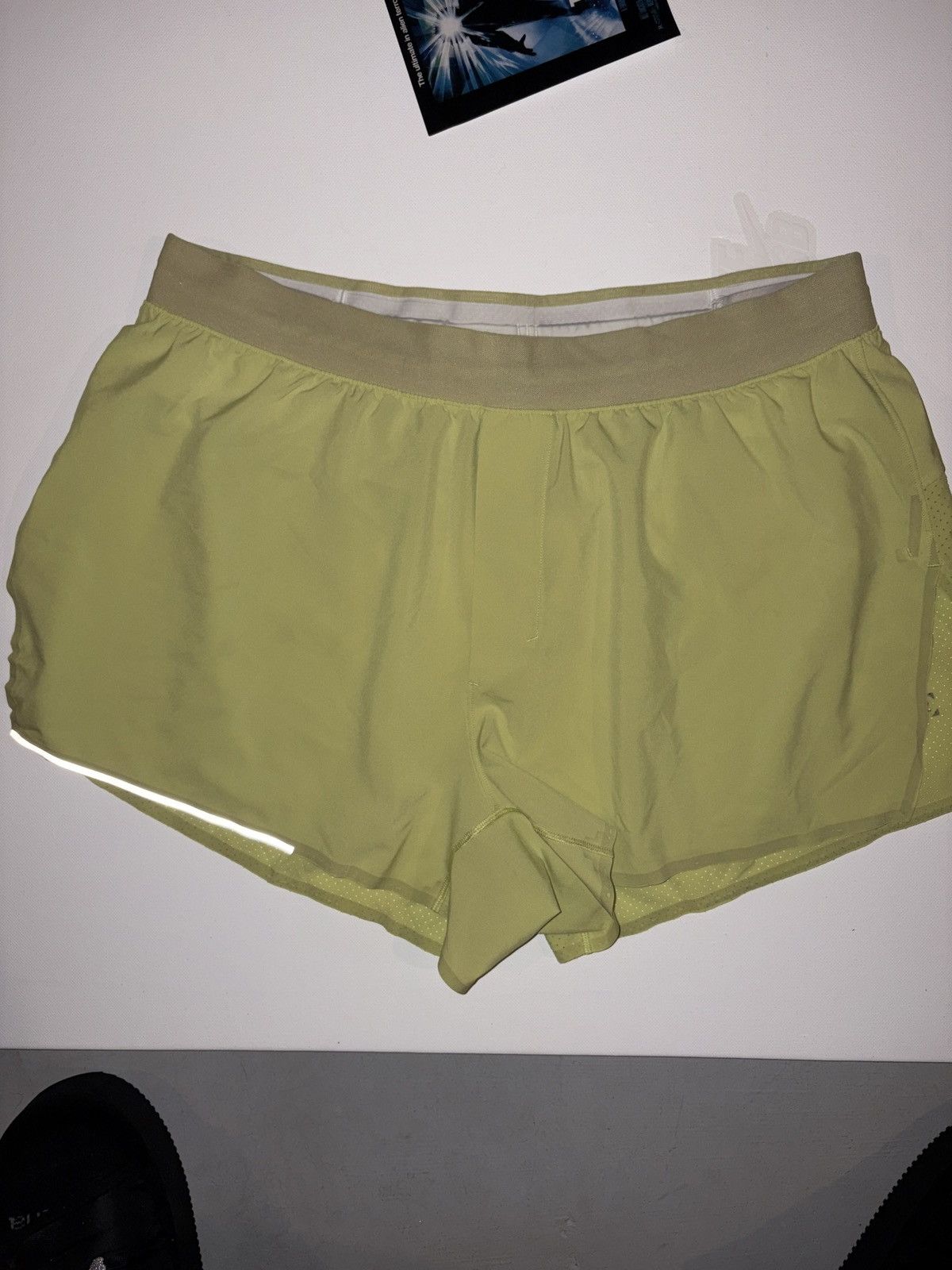 Lululemon Lululemon running shorts Size 28" / US 6 / IT 42 - 1 Thumbnail
