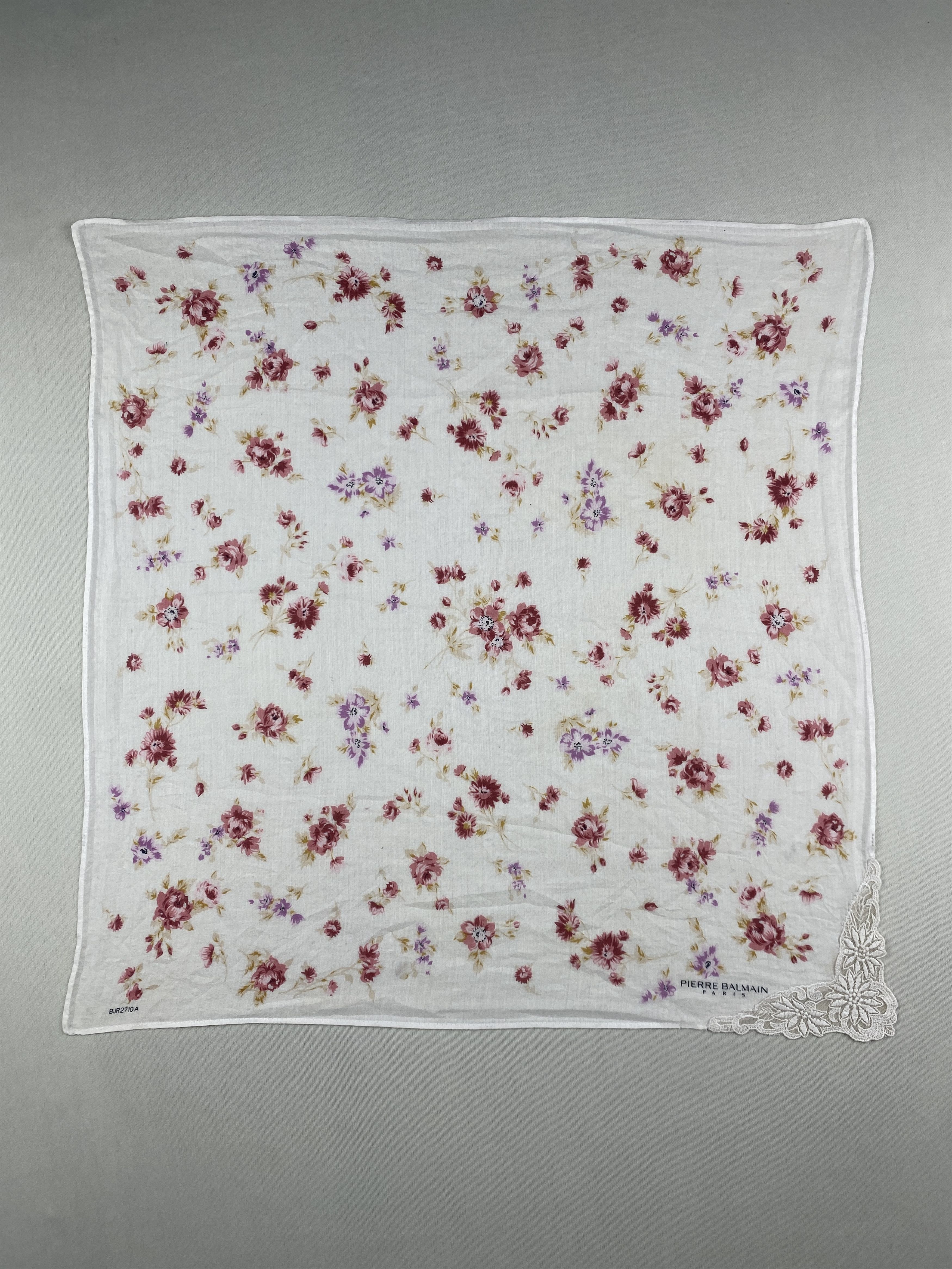 Pierre Balmain Vtg Pierre Balmain Handkerchief Pocket Square Bandana HM0027 Size ONE SIZE - 1 Thumbnail