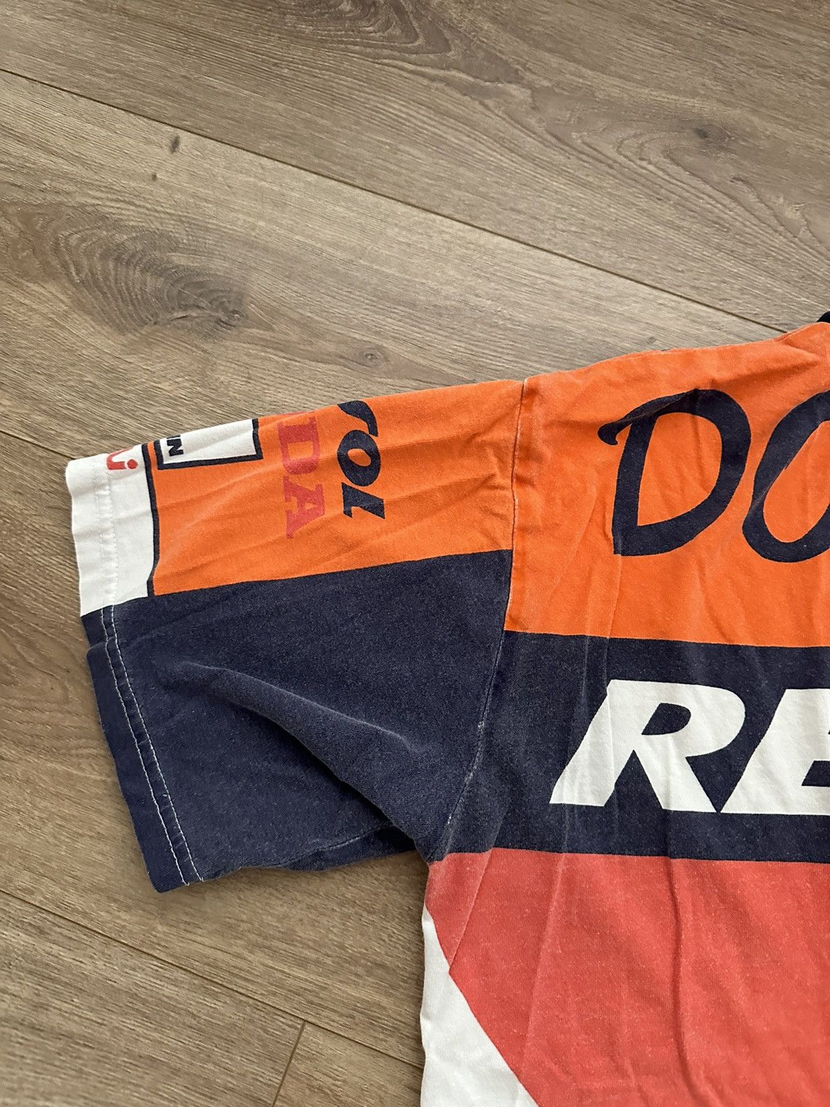 Honda 🔥VINTAGE HONDA DOOHAN REPSOL RACING 00’s T-SHIRT🔥 Size US XL / EU 56 / 4 - 11 Thumbnail
