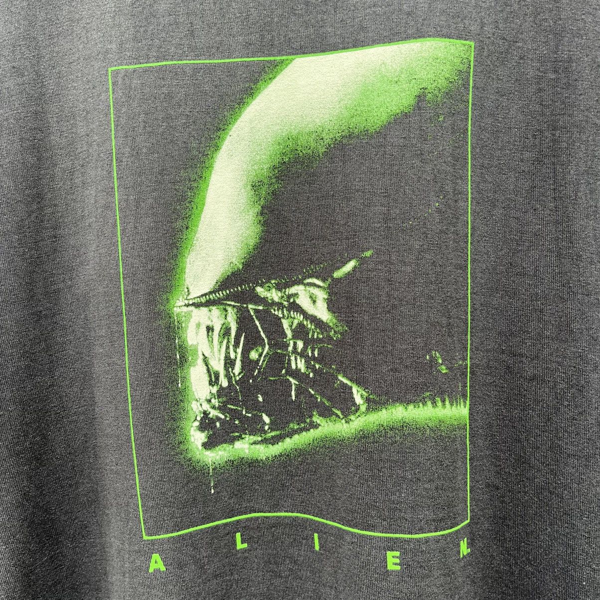 Vintage Thrashed Faded Vintage Alien Movie Tee Size US L / EU 52-54 / 3 - 3 Thumbnail