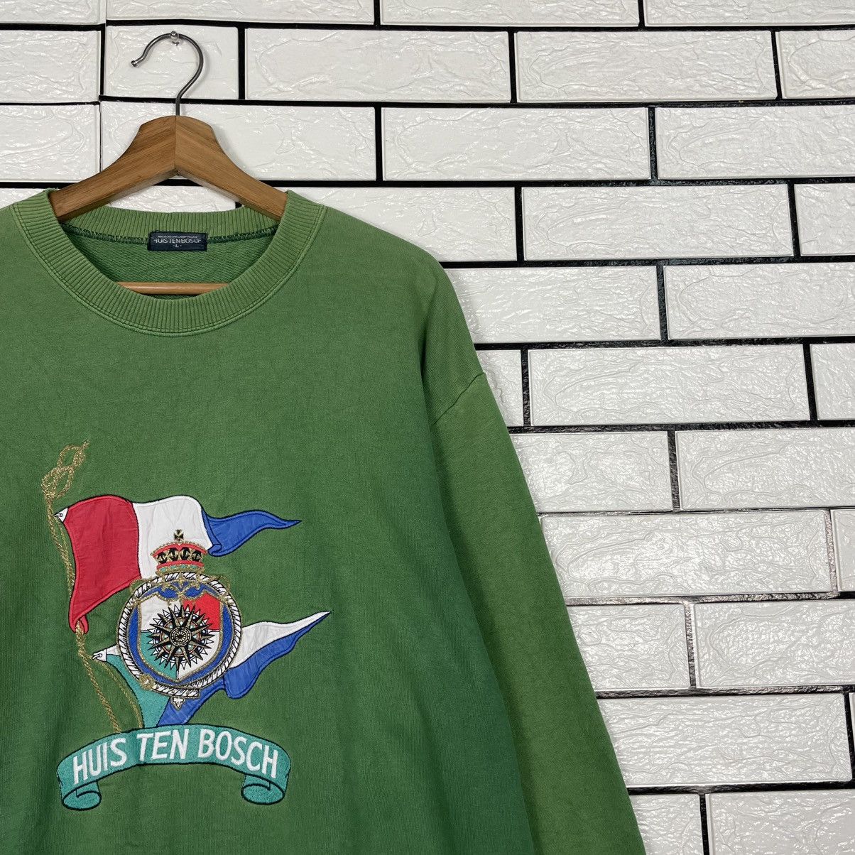 Other Vintage Huisten Bosch Big Logo Sweatshirt Size US L / EU 52-54 / 3 - 5 Thumbnail