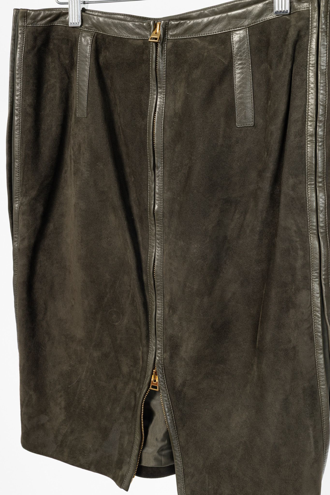 Tom Ford Tom Ford Green Suede Leather-Trim Pencil Skirt Size 28" / US 6 / IT 42 - 7 Thumbnail