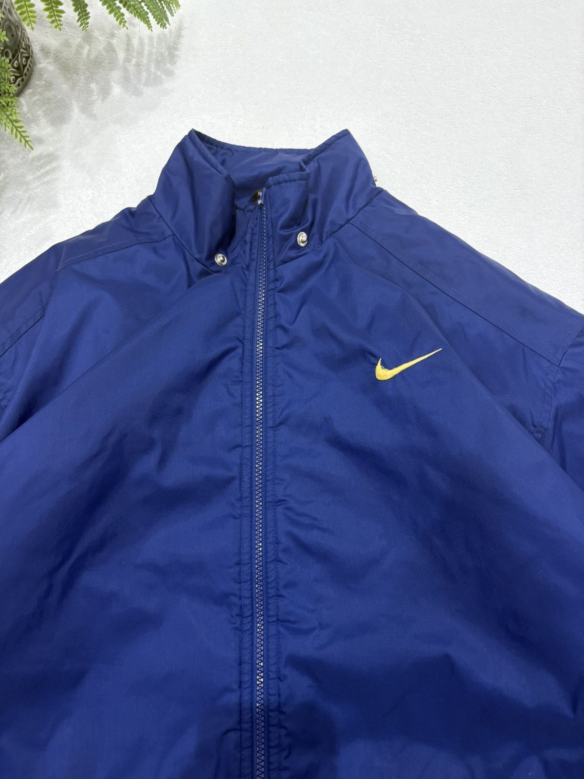Nike 90s Nike Vintage Big Swoosh Logo Back Oversized Down Jacket Size US M / EU 48-50 / 2 - 5 Thumbnail