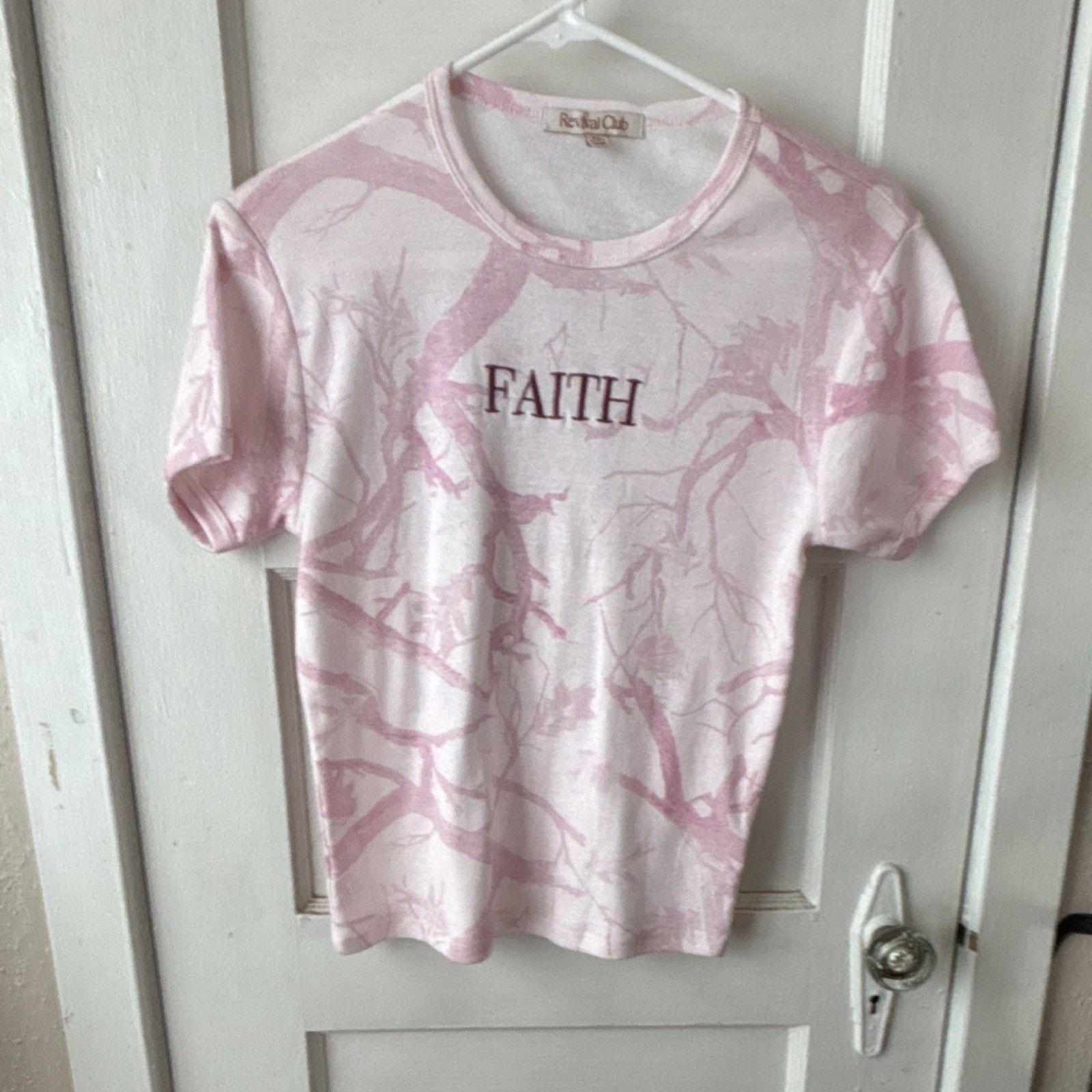 & Other Stories Revival Club Women's Pink Faith Over Fear T-Shirt Med Size M / US 6-8 / IT 42-44 - 1 Thumbnail