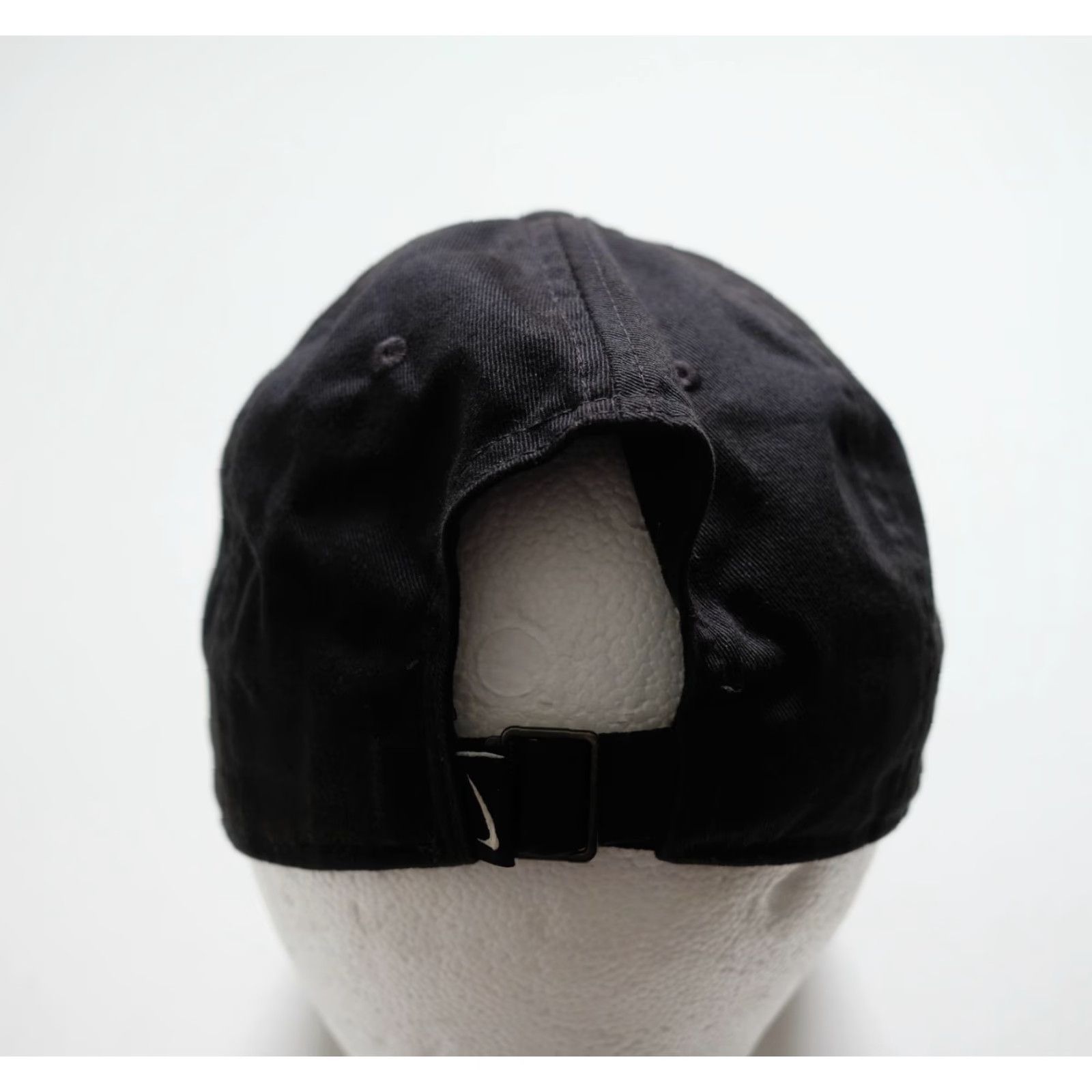 Nike VINTAGE Nike VTG Y2K RETRO BIG SWOOSH BASEBALL ACTIVE BLACK HAT ADJUSTABLE ONE SIZE 2021 Mens Size ONE SIZE - 6 Thumbnail