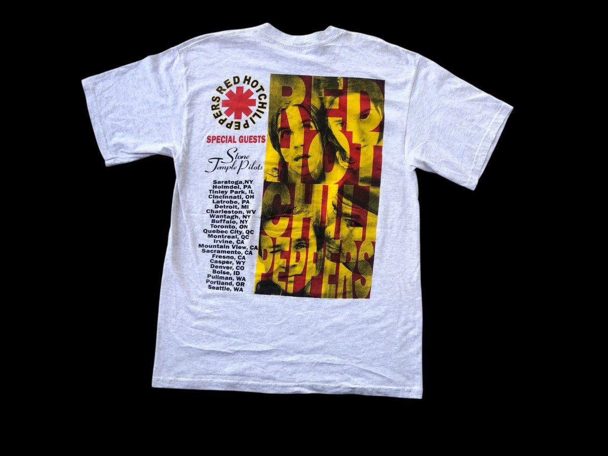 Band Tees 🔥90s RED HOT CHILI PEPPERS STONE TEMPLE PILOTS Band T-Shirt Size US L / EU 52-54 / 3 - 1 Thumbnail