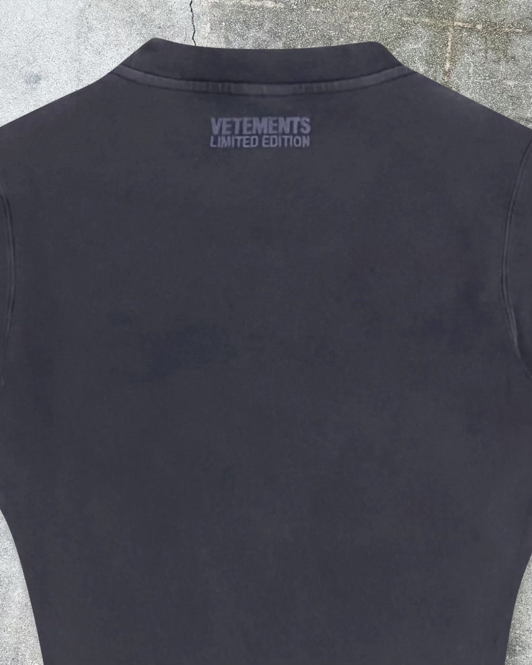 Vetements Vetements Original Logo Cropped T-Shirt Size M / US 6-8 / IT 42-44 - 4 Thumbnail