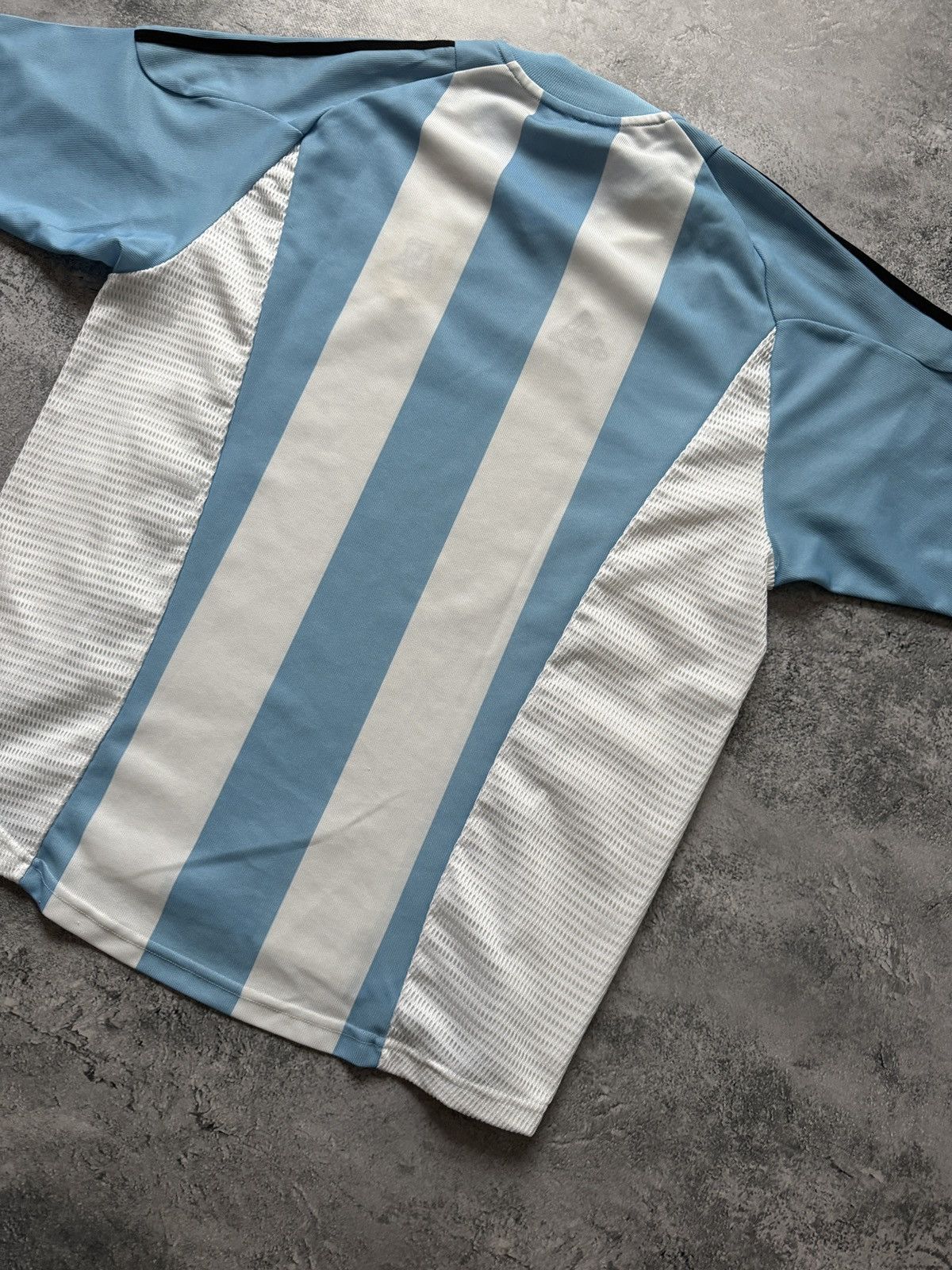 Adidas ARGENTINA 2002/04 Adidas Home Football Jersey size L Size US L / EU 52-54 / 3 - 8 Thumbnail