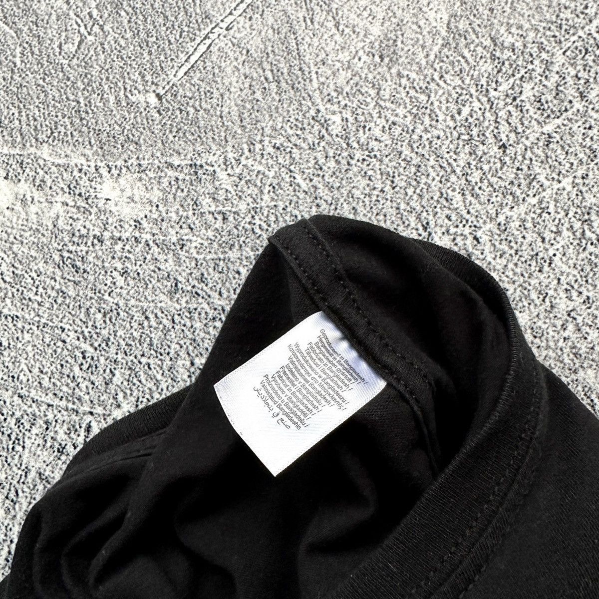 Travis Scott × Vintage Vintage Men’s Shirts Travis Scott Big Logo Black Size: S/M Size US S / EU 44-46 / 1 - 5 Thumbnail