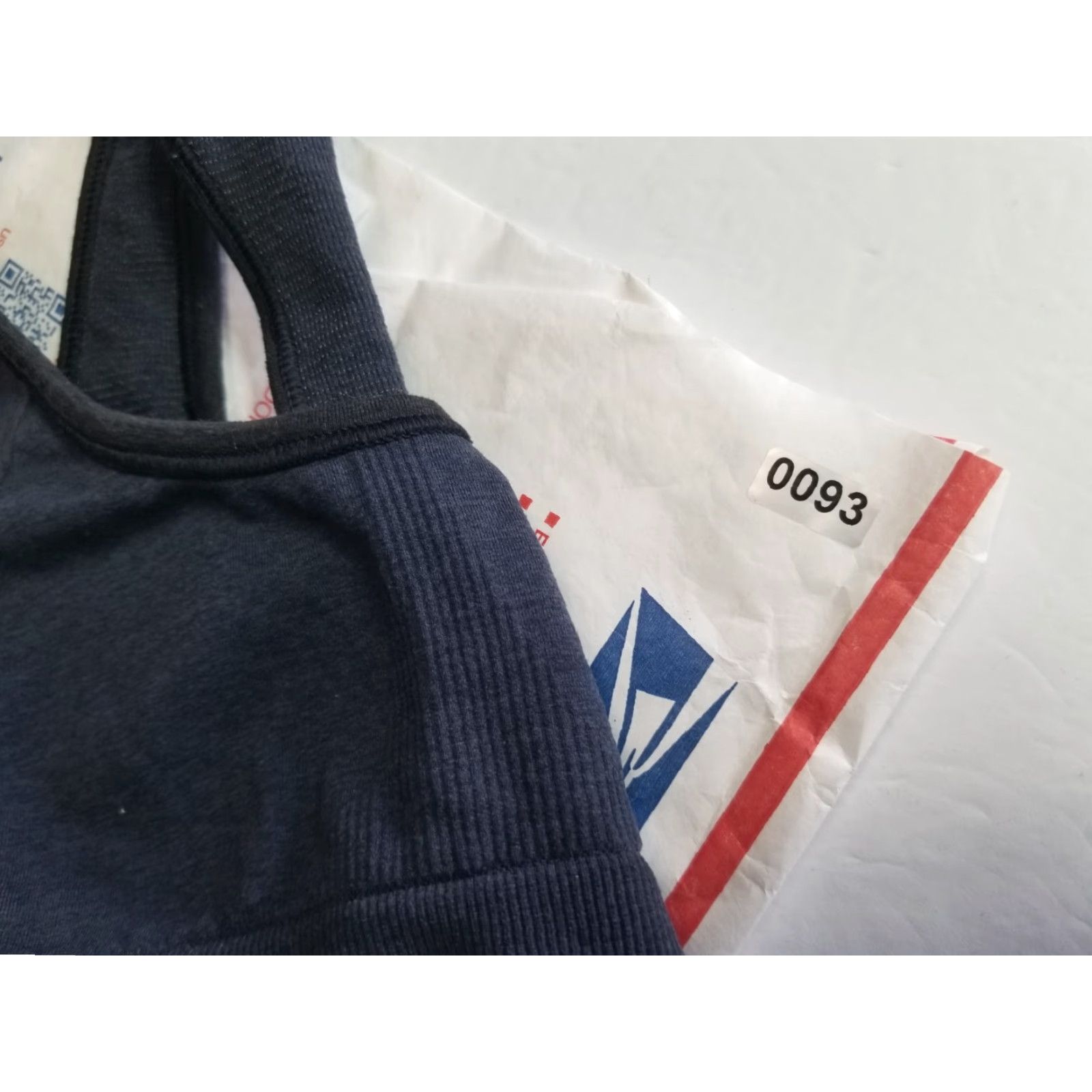 Lululemon Lululemon Sports Bra Womens S Blue Racerback Wireless Pullover See Pics No Padding Full Cup Lightweight Stretch Logo Activewear Athleisure Size ONE SIZE - 8 Thumbnail