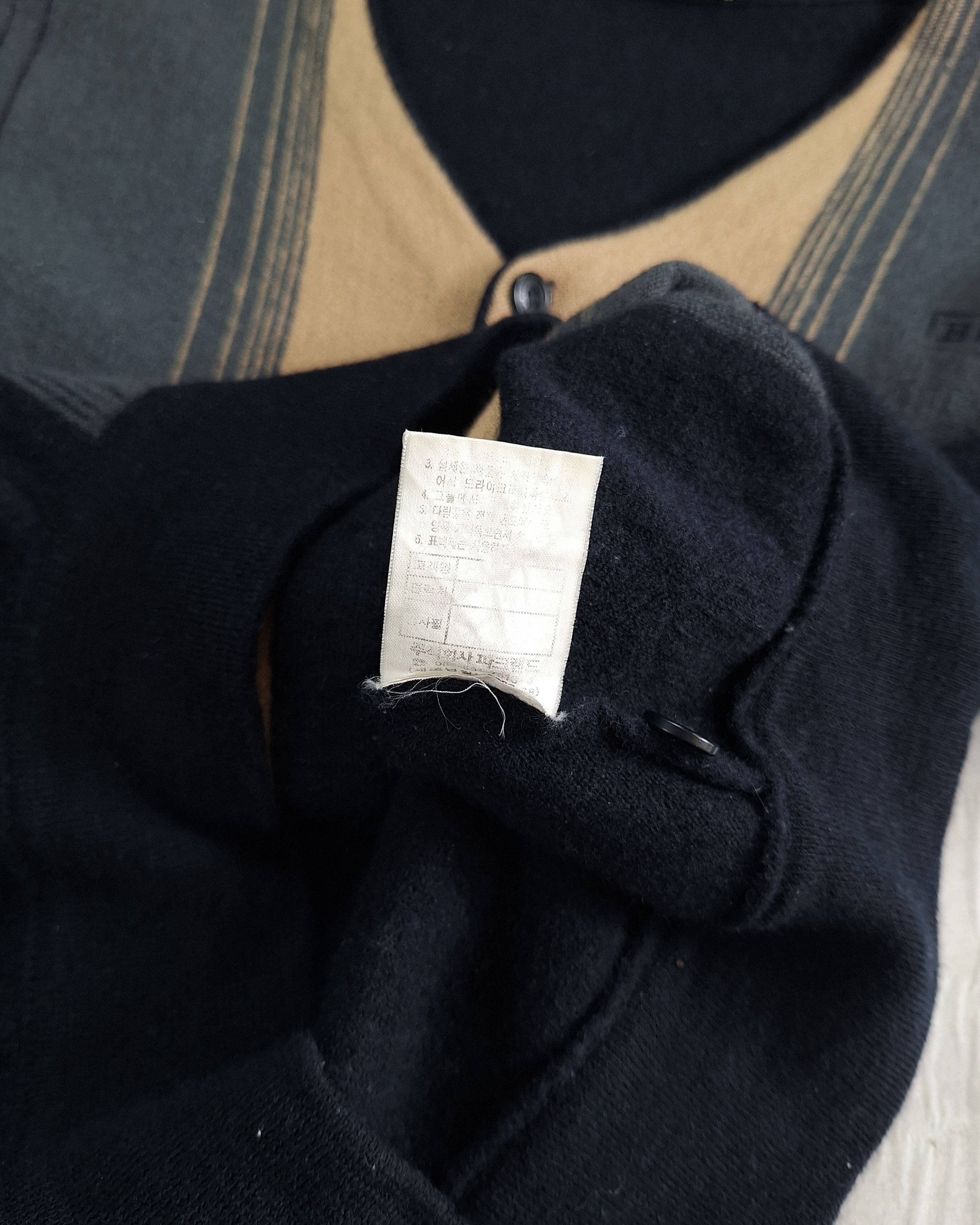 Balmain Vintage Balmain Cardigan Sweater Size L / US 10 / IT 46 - 9 Thumbnail