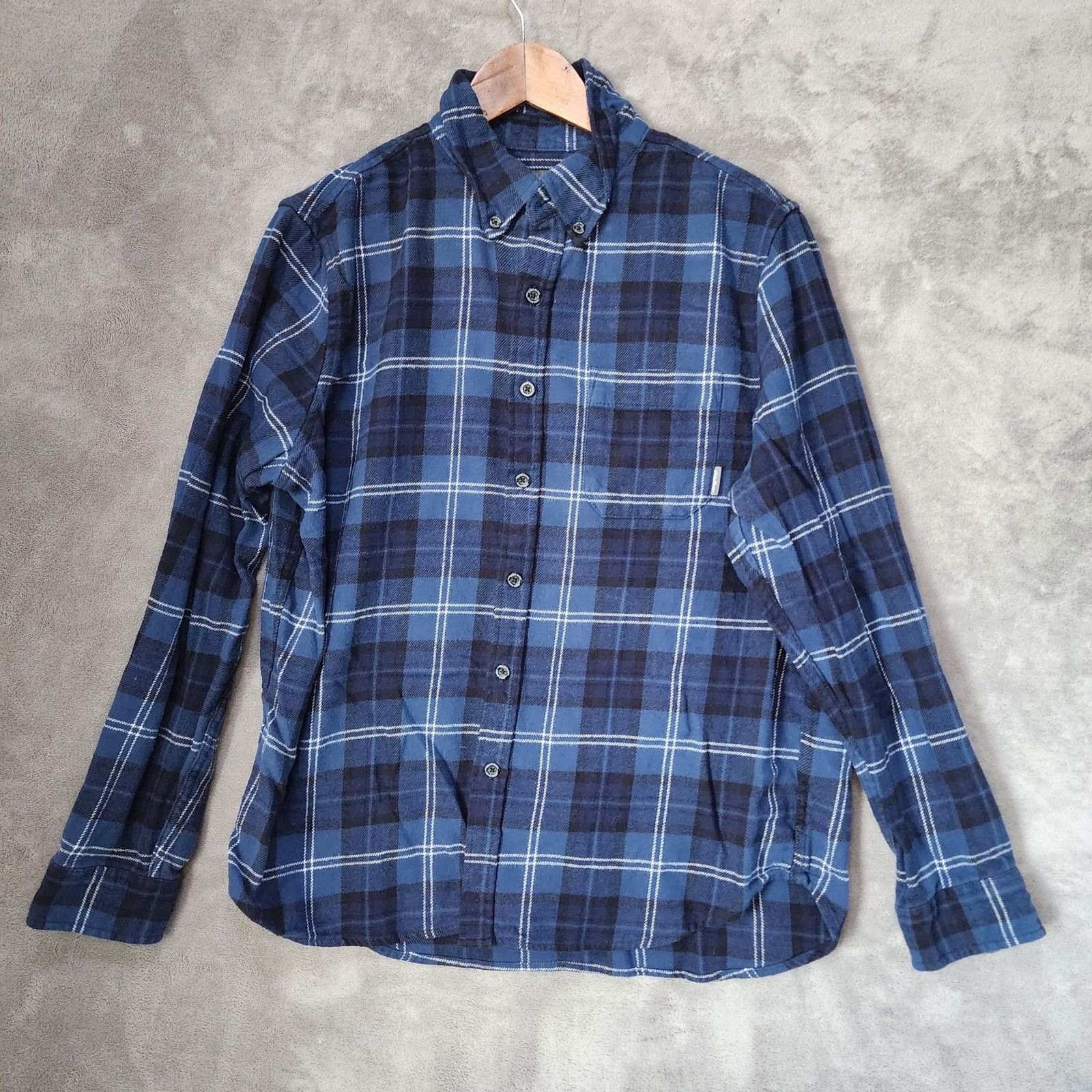 Eddie Bauer Eddie Bauer L Men's Blue Plaid Outdoor Shirt Size US L / EU 52-54 / 3 - 2 Thumbnail