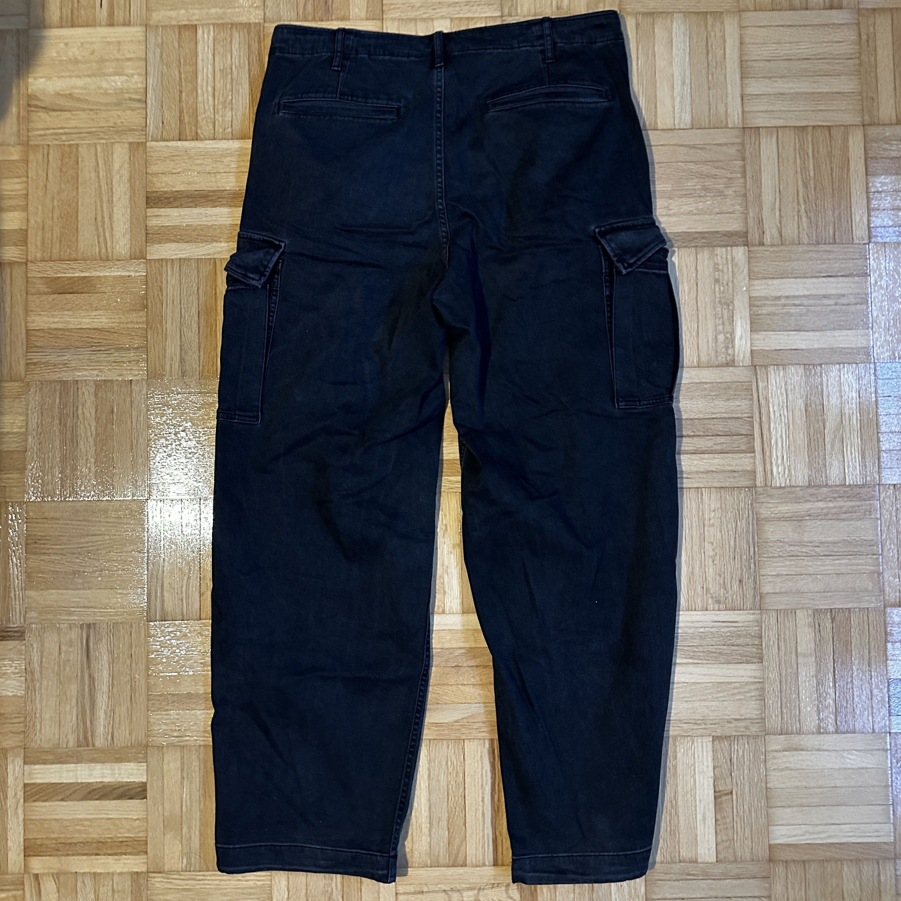 Uniqlo Uniqlo Black Straight Cargo Pants Size US 36 / EU 52 - 4 Thumbnail