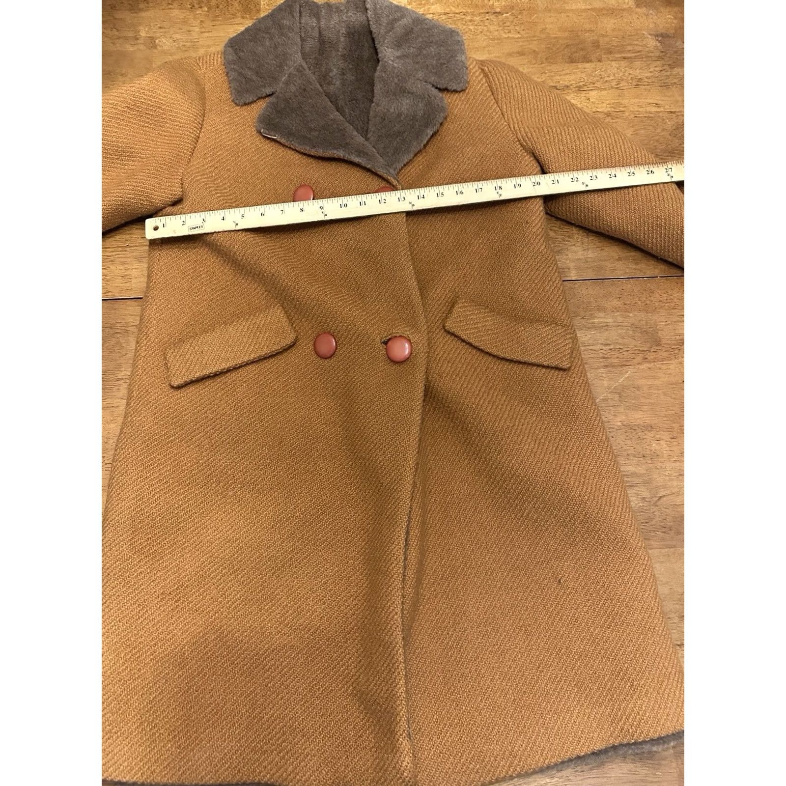 Vintage VINTAGE ILGWU Women’s Wool Coat Fur Lined Large Brown 60s Two Button Coat Women L Medium Beige Retro 60s Mens? Size L / US 10 / IT 46 - 3 Thumbnail
