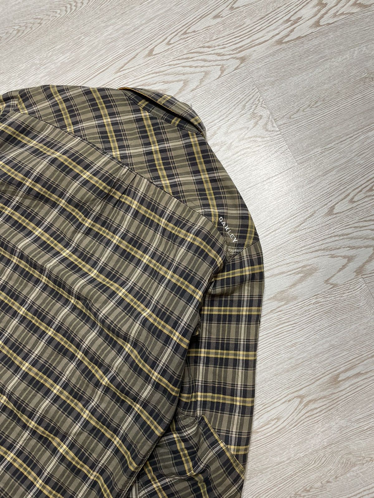 Oakley × Vintage Vintage Oakley two-sided jacket size M Size US M / EU 48-50 / 2 - 12 Thumbnail