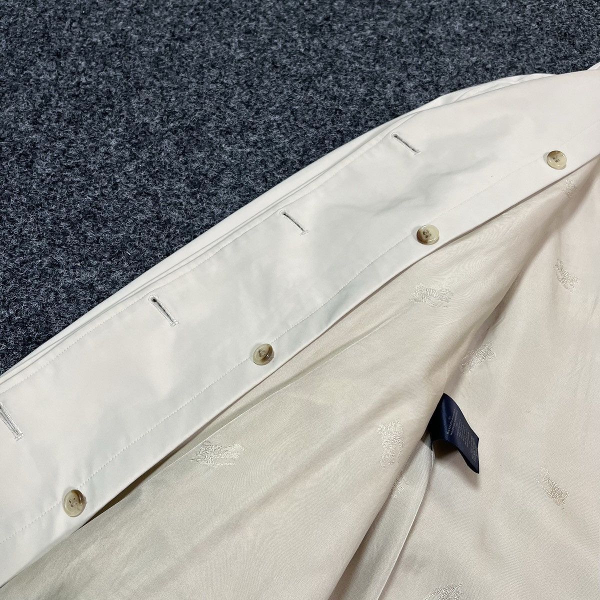 Burberry Burberry coat vintage trench Size US L / EU 52-54 / 3 - 12 Thumbnail