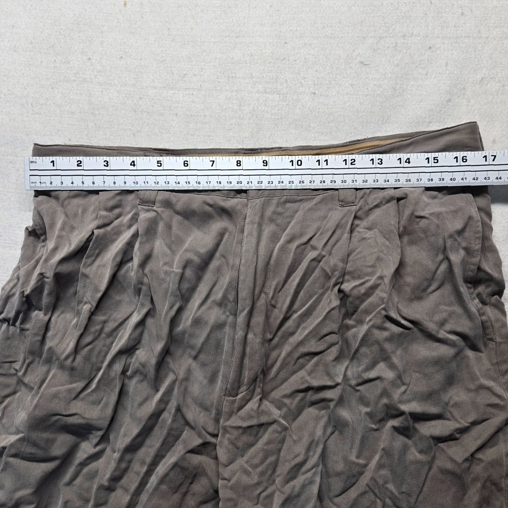 Vintage Jamaica Jaxx Pants Shorts Silk Beige 34 Adult Men 100% Silk Waist 34 Beige Jamaica Jaxx Pants Shorts Silk 34 Men Mens Size US 34 / EU 50 - 4 Thumbnail