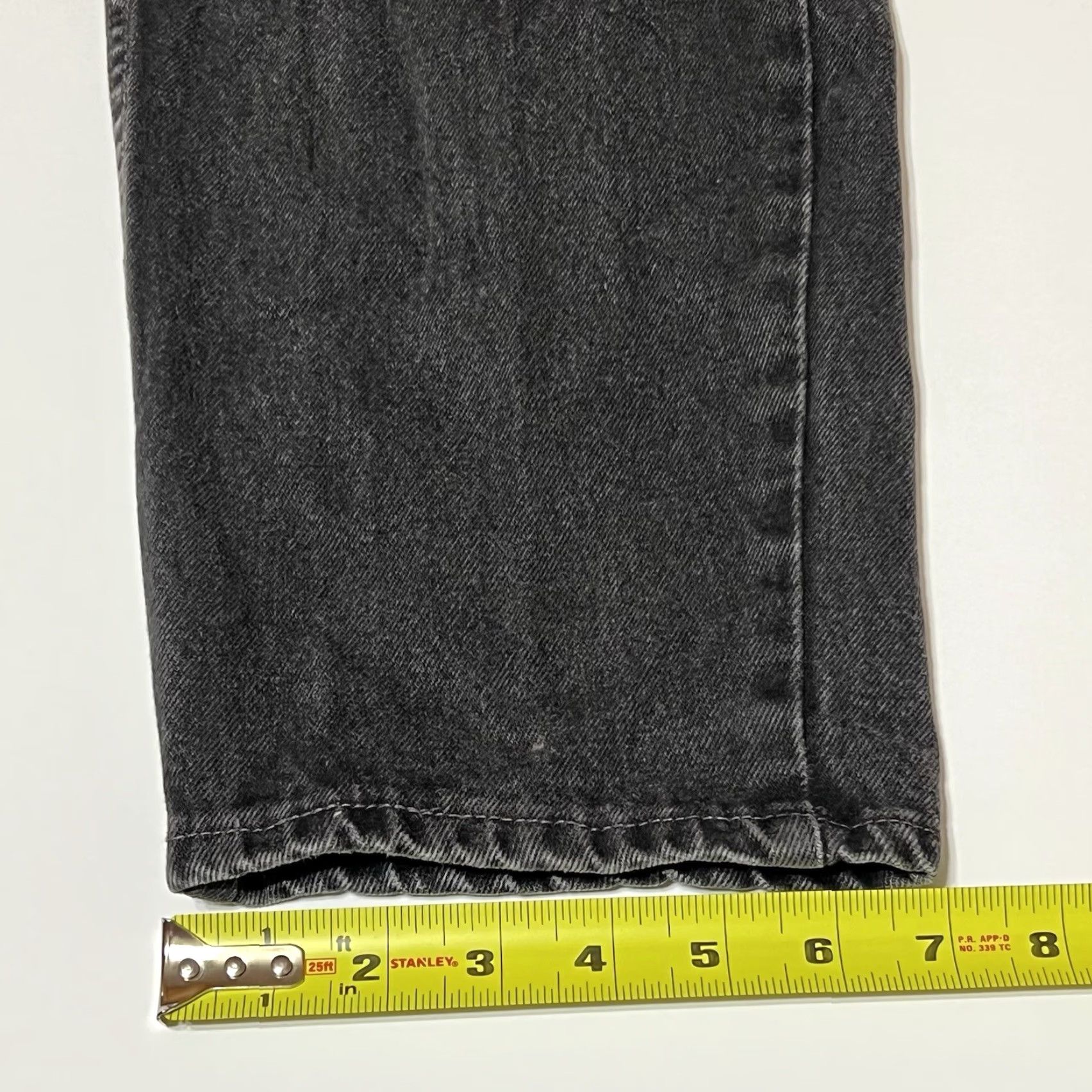 Levi's VTG Levis 560 Mens Jeans Tag 33x30 31x29 Loose Tapered Leg Black Made In USA Denim 5-Pocket Levi's 560 Size US 31 - 7 Thumbnail