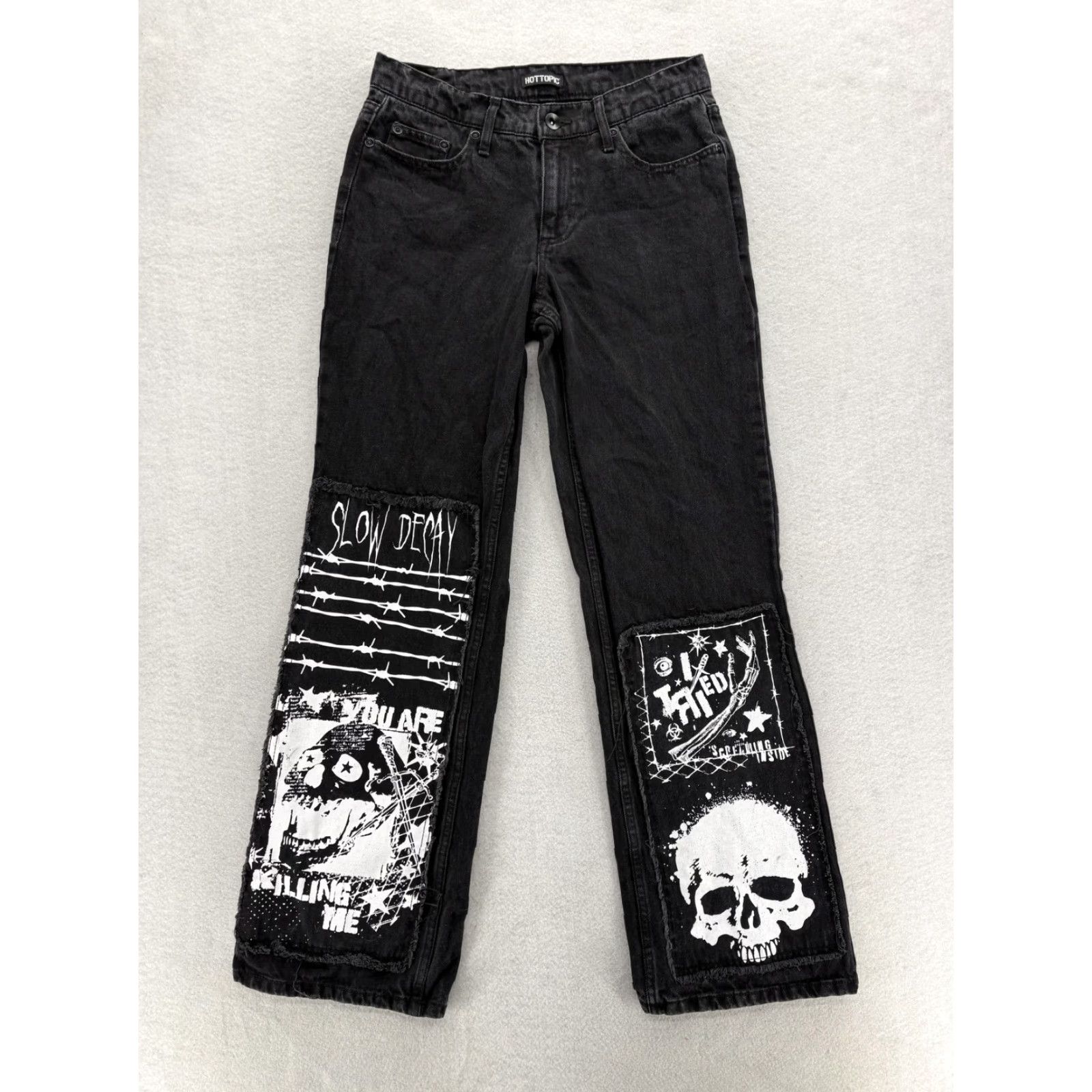 Hot Topic Hot Topic Jeans Mens 28x32 Black Dark Wash Relaxed Skull Patch Denim Gothic Punk Jeans Shirt, Pants, Pants? Size US 28 / EU 44 - 2 Thumbnail