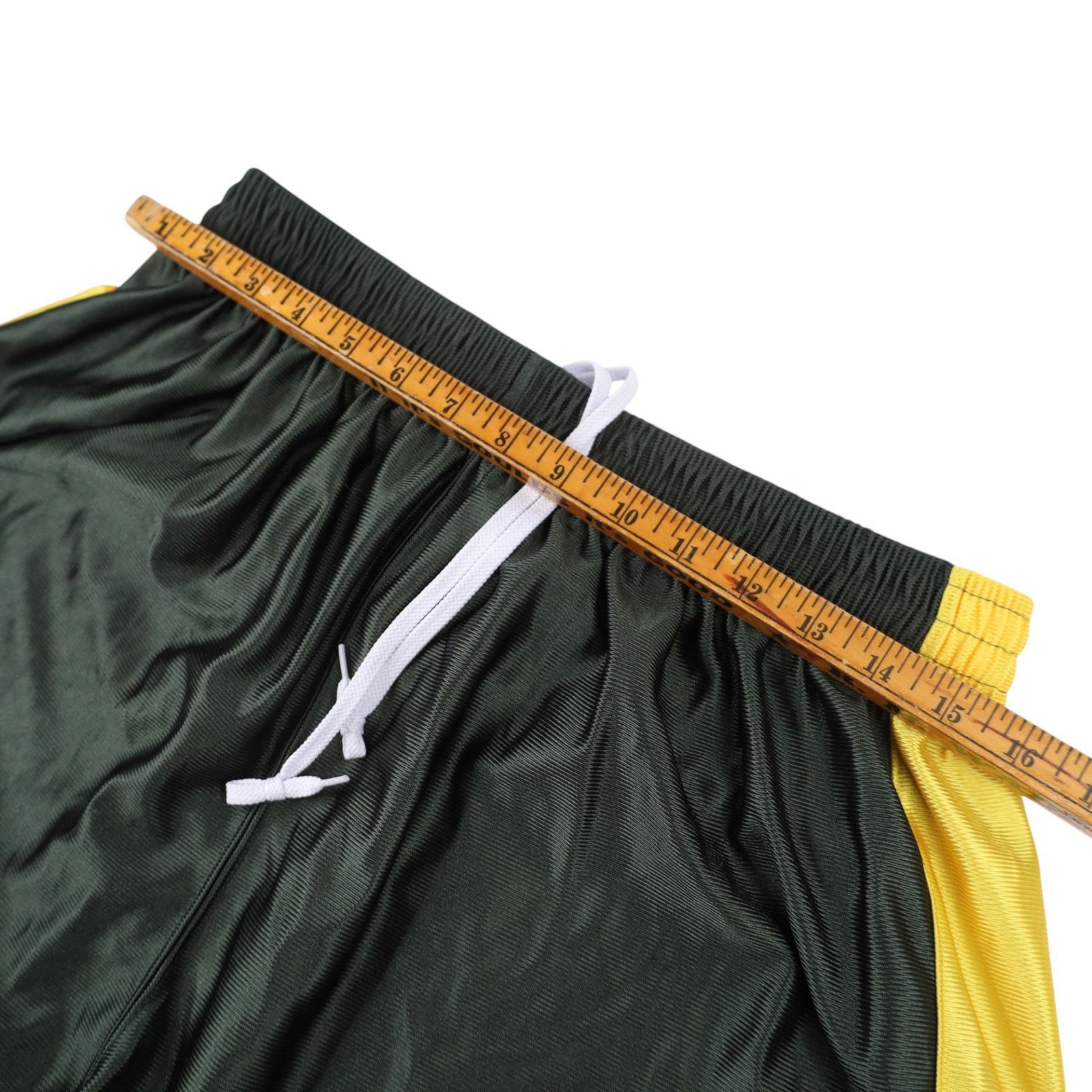 Nike × Vintage Vintage Nike University of Oregon Ducks Basketball Shorts Size US 32 / EU 48 - 8 Thumbnail