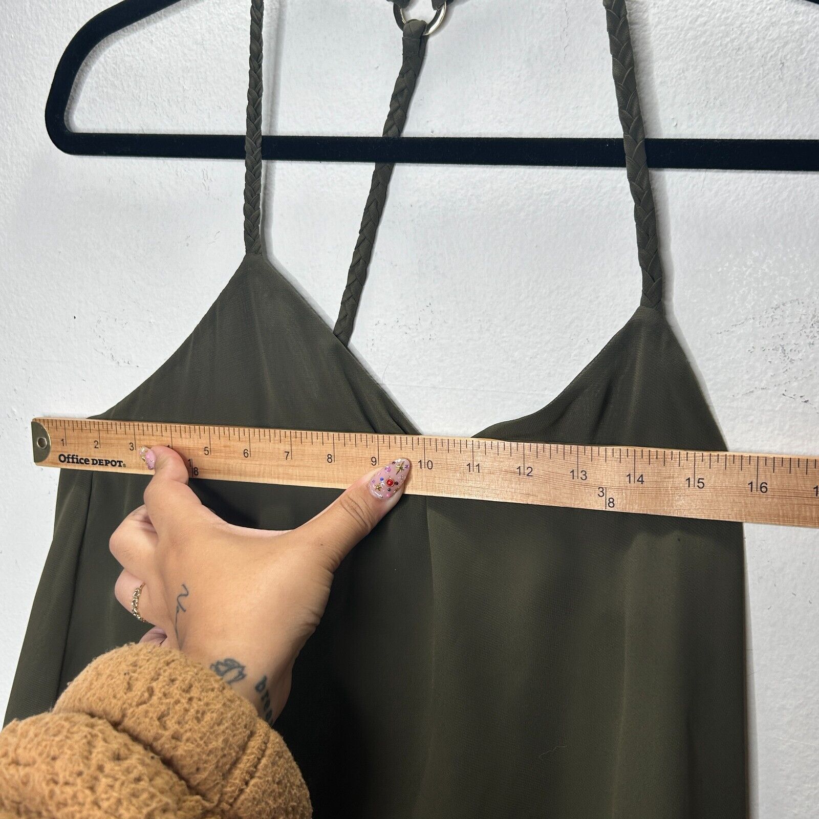 Other Marciano Olive VNeck Braided Racer Back Semi Sheer Blouse SM Size S / US 4 / IT 40 - 8 Thumbnail