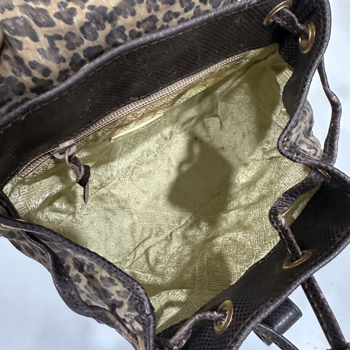 Bottega Veneta ‼️LASTDROP‼️VINTAGE BOTTEGA VENETA LEOPARD PRINT MINI BACKPACK Size ONE SIZE - 10 Thumbnail