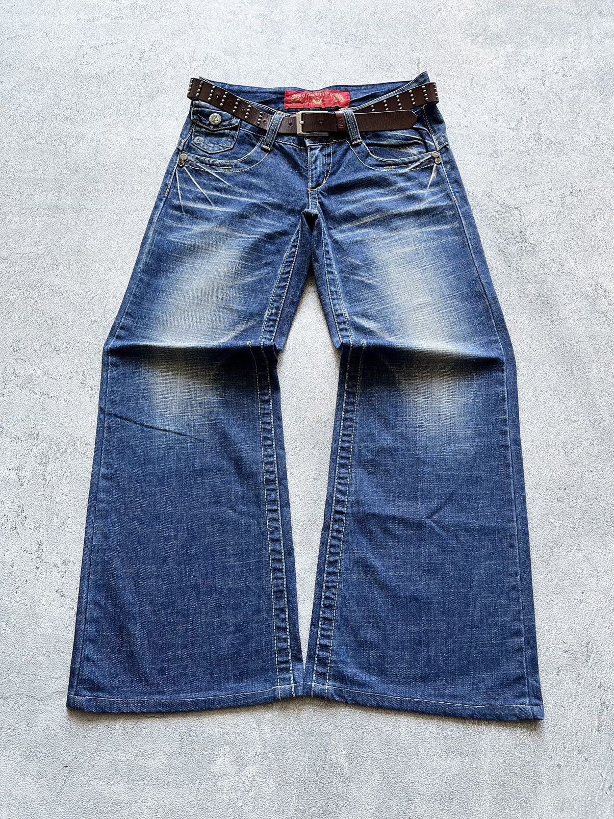 2000s RED PEPPER BUCKLE BACK FADED FLARE JEAN
