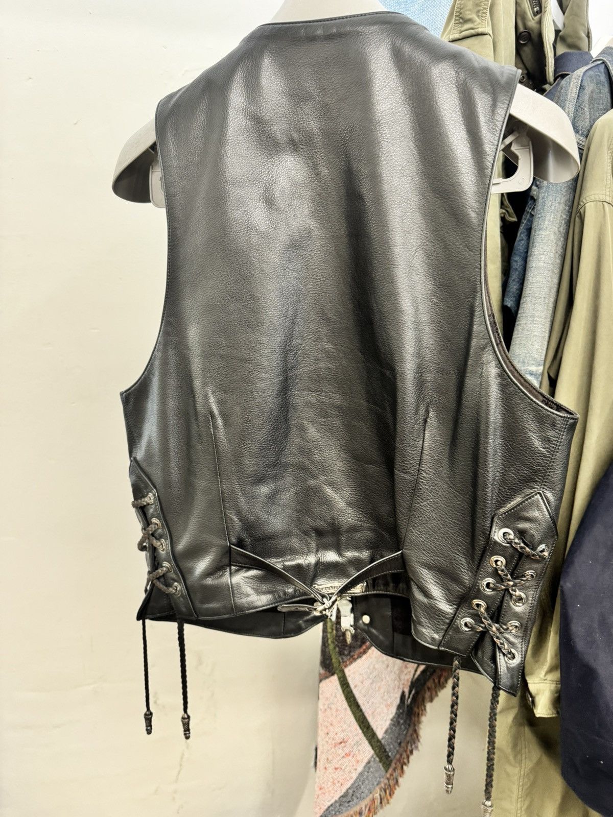 Chrome Hearts Chrome Hearts 90s Vintage 12button Leather Vest Size US L / EU 52-54 / 3 - 2 Thumbnail
