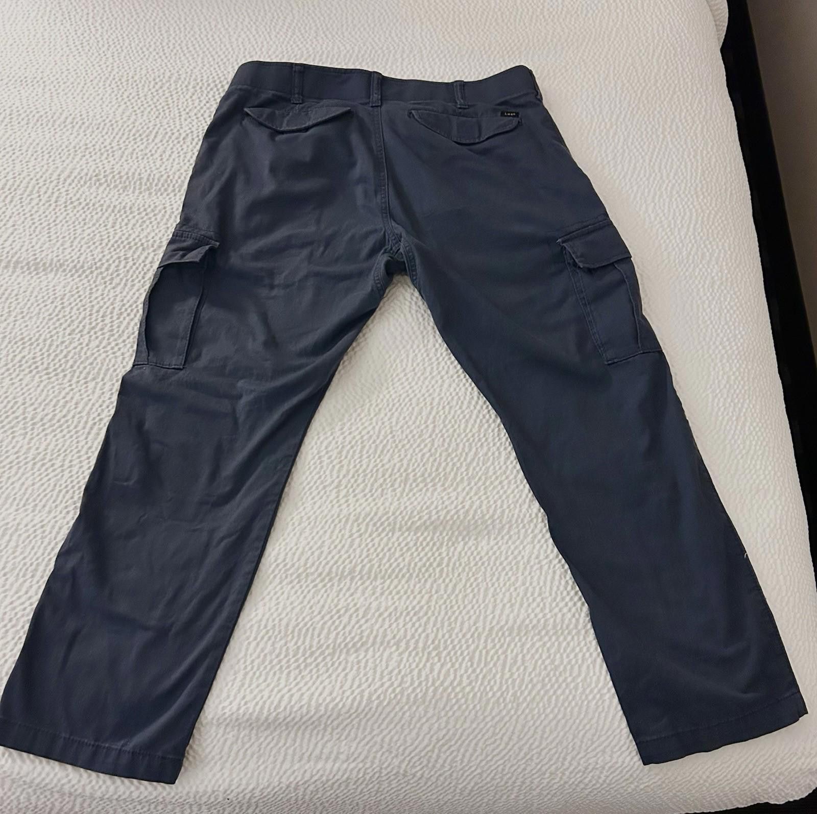 Old Navy Lee Premium Motion Stretch Pants Navy READ DESCRIPTION Size US 36 / EU 52 - 2 Thumbnail
