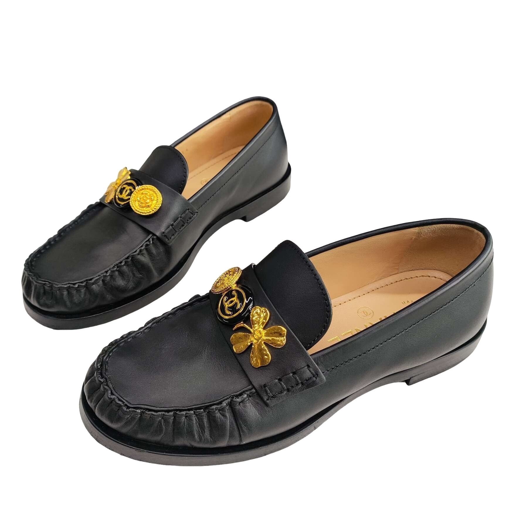 Chanel Chanel Gold Logo Loafers Size 35 Size US 5 / IT 35 - 1 Thumbnail