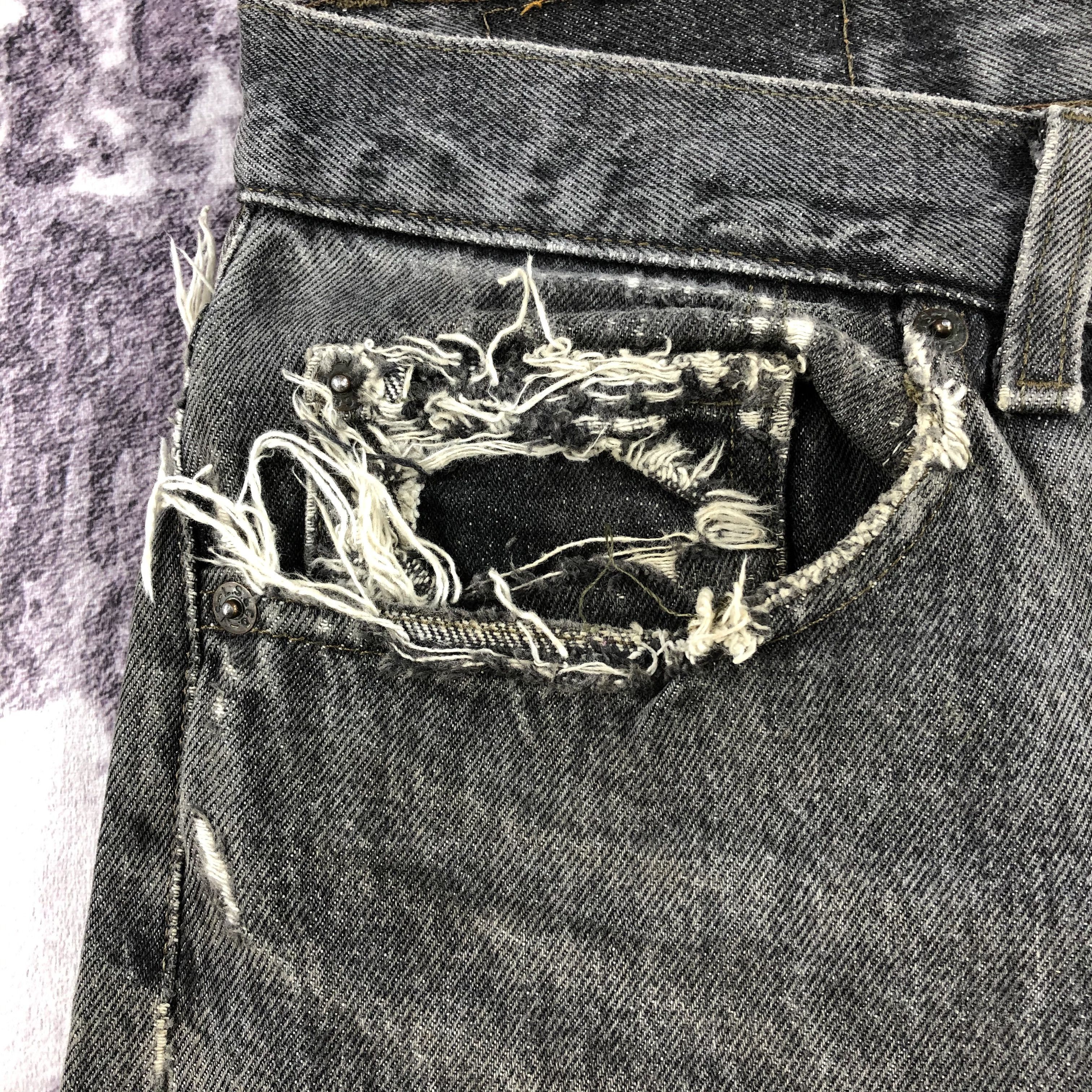 Levi's Vintage 90s Faded Black Levis 501 Jeans-JM2369 Size US 36 / EU 52 - 13 Thumbnail