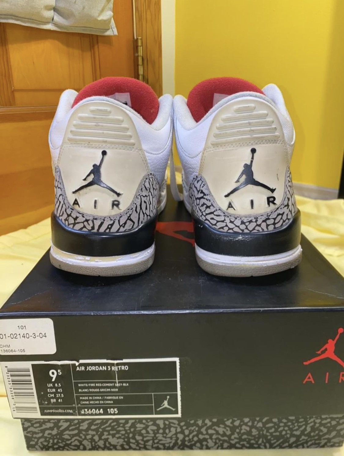 Jordan Brand Jordan White Cement 3’s Size US 9.5 / EU 42-43 - 2 Thumbnail