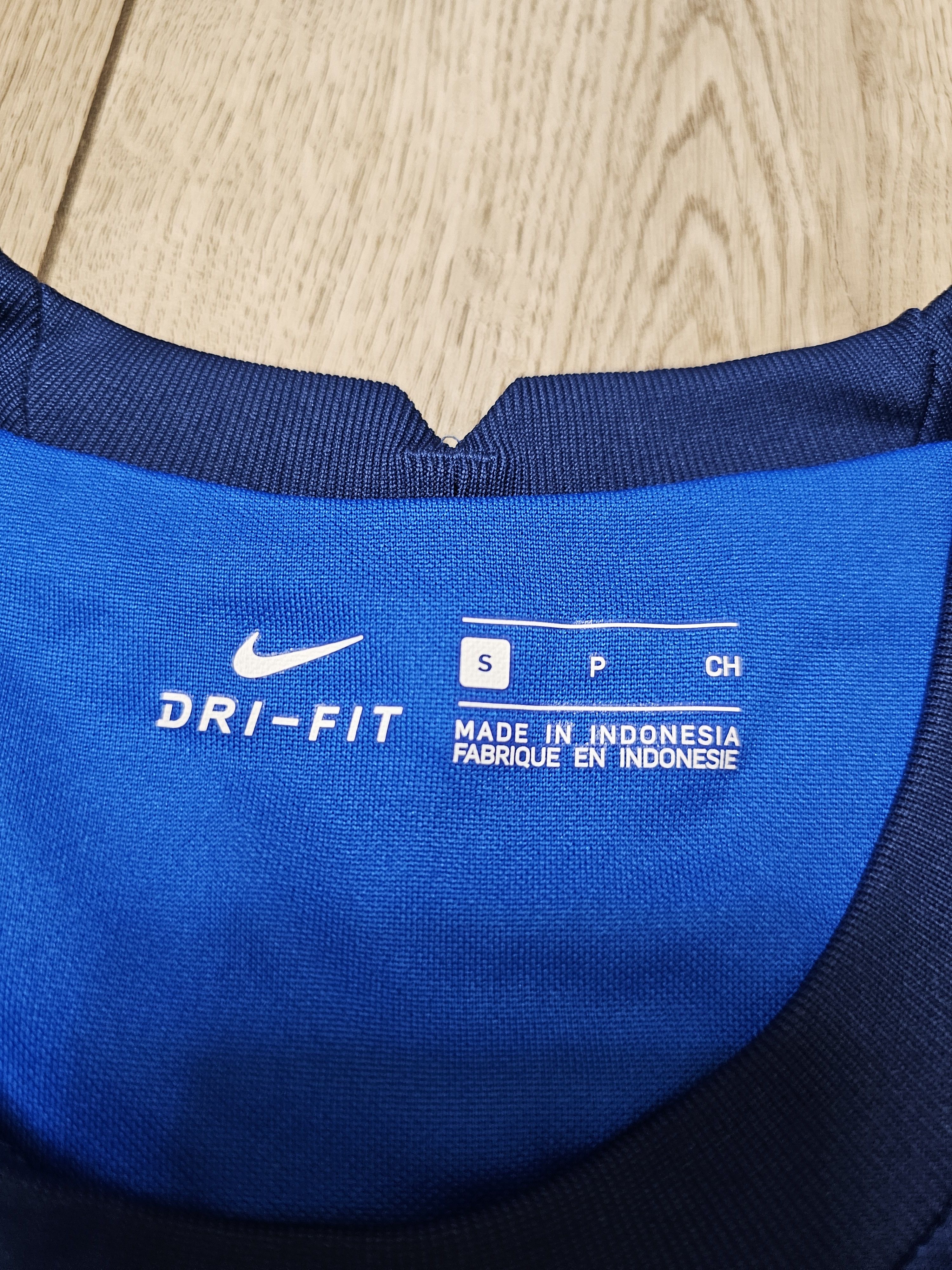 Nike BRAZIL 2021 2022 NEYMAR AWAY FOOTBALL SHIRT SOCCER JERSEY Size US S / EU 44-46 / 1 - 7 Thumbnail