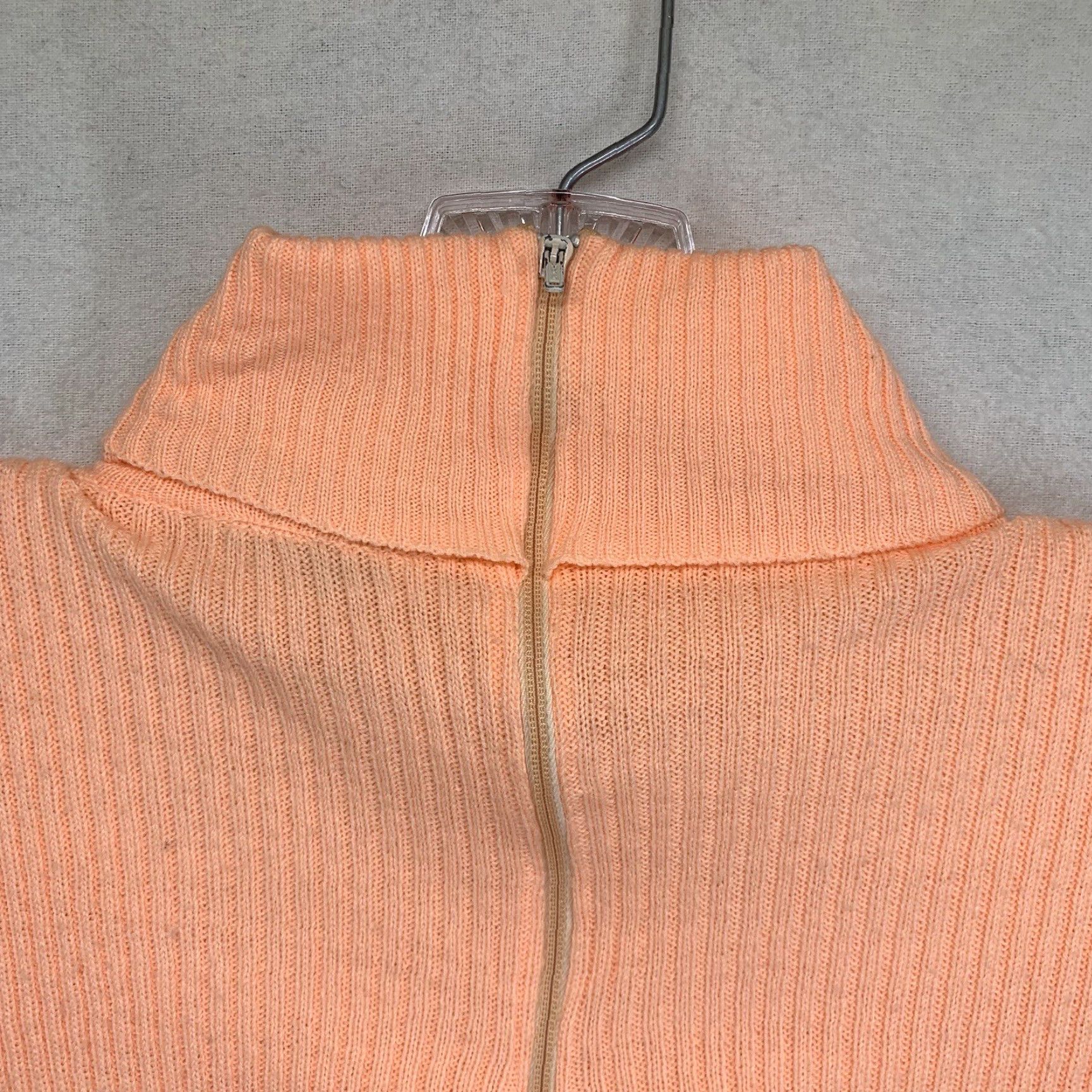 Vintage VINTAGE Garfinckels Women’s Sweater Pullover Turtleneck Pink 80s Slim Fit Medium Knit Zipper Size M / US 6-8 / IT 42-44 - 3 Thumbnail