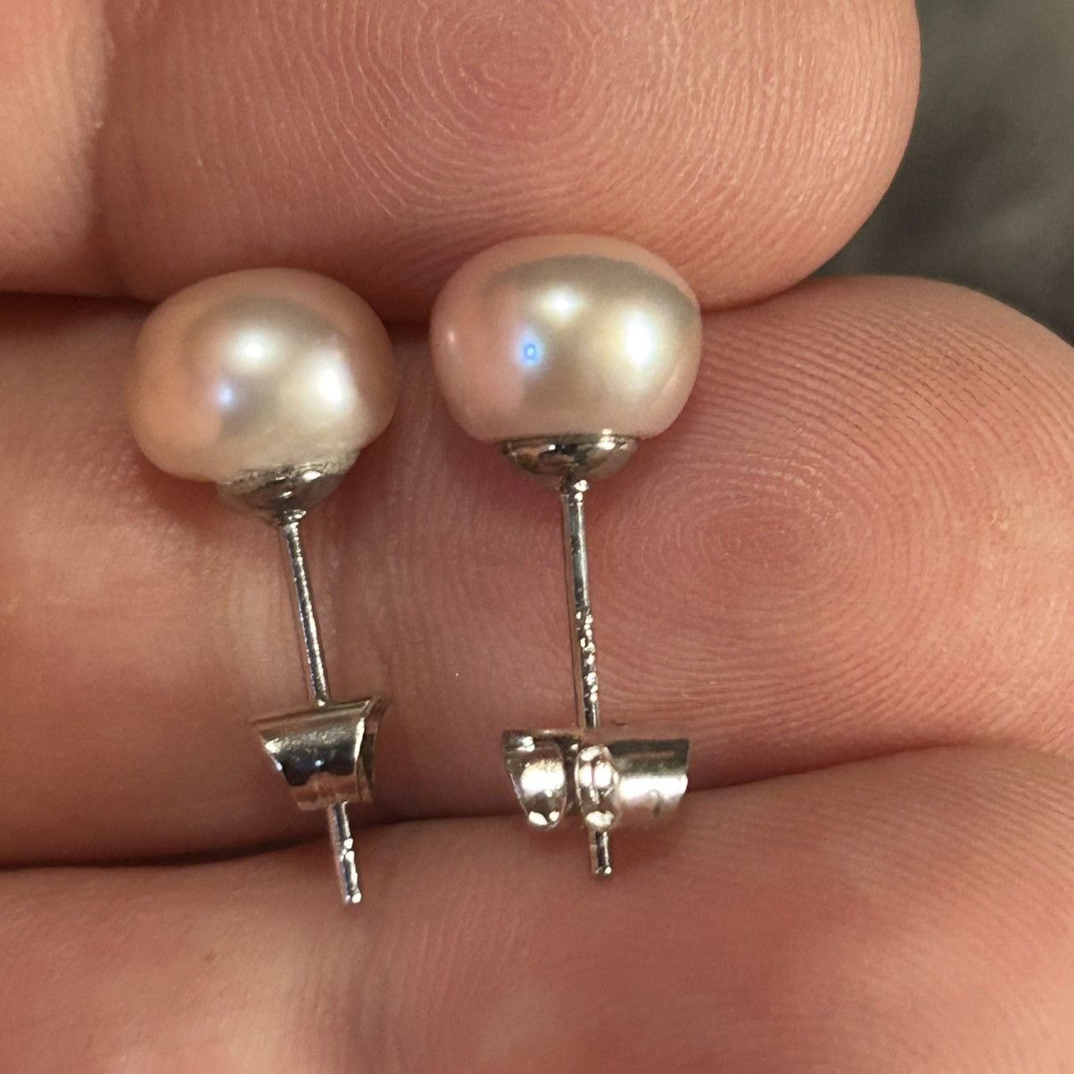 Handmade Genuine powder rose fresh water pearl post stud earrings Size ONE SIZE - 6 Thumbnail