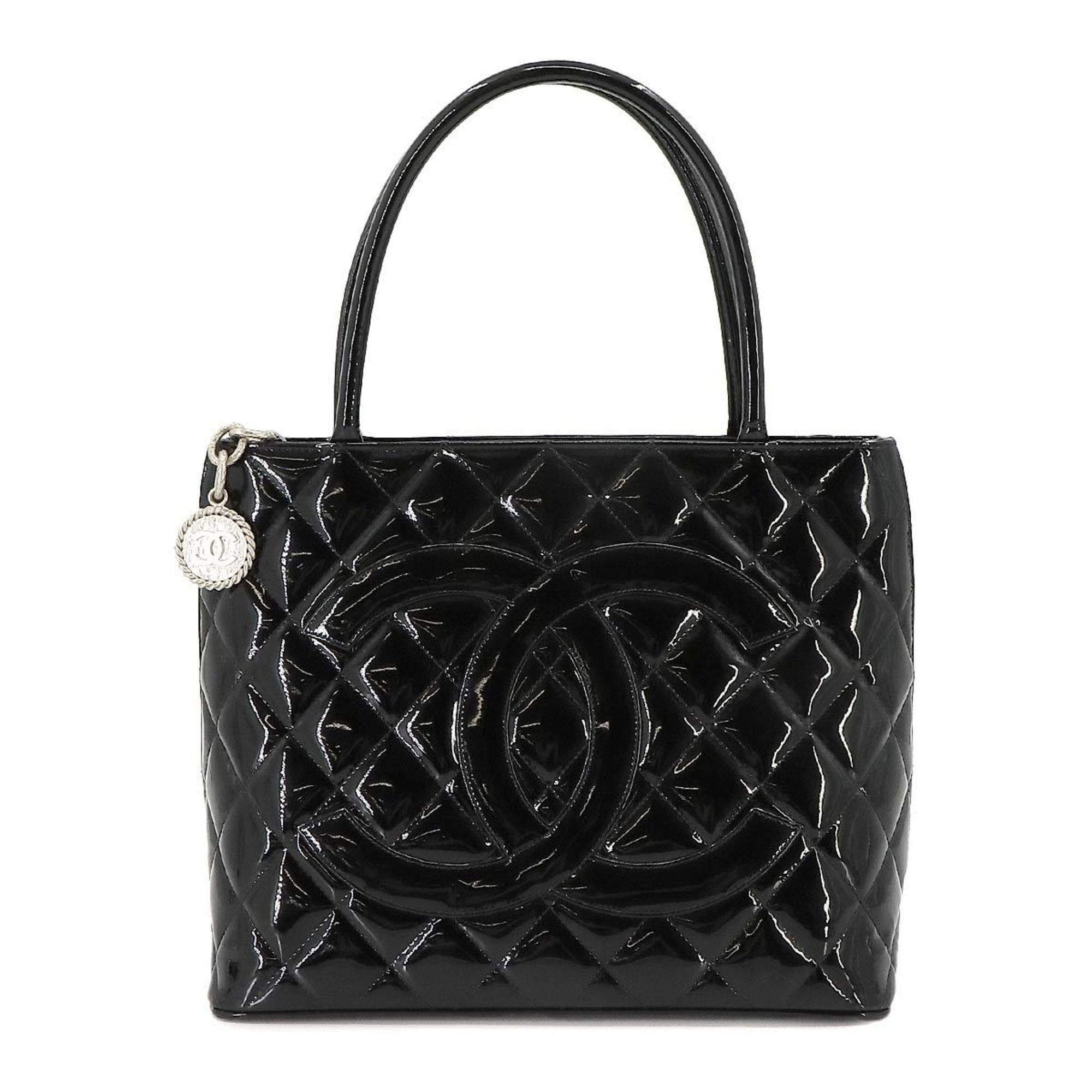 image of Chanel Reprint Enamel Patent Leather Black A01804 Silver Metal Fittings Medallion Tote Bag, Women's