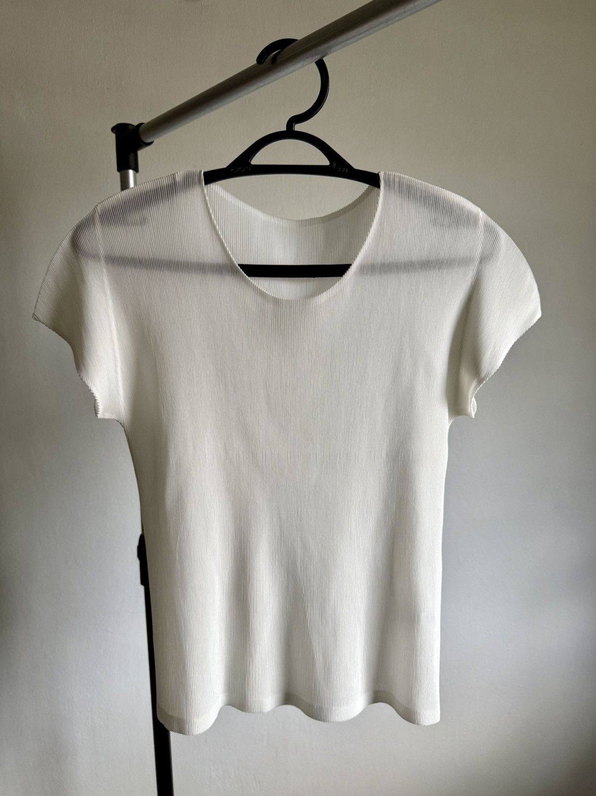Pleats Please Issey Miyake Pleats please white shirt Size S / US 4 / IT 40 - 1 Thumbnail