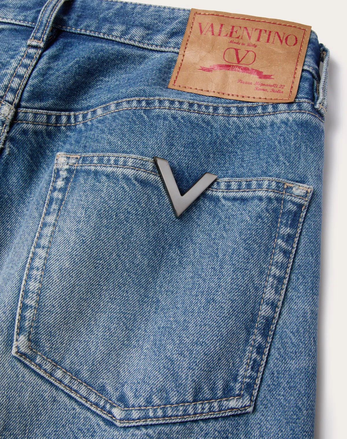 Valentino oc11z0625 Denim Trousers Metallic V Detail in Denim Blue Size US 36 / EU 52 - 4 Thumbnail
