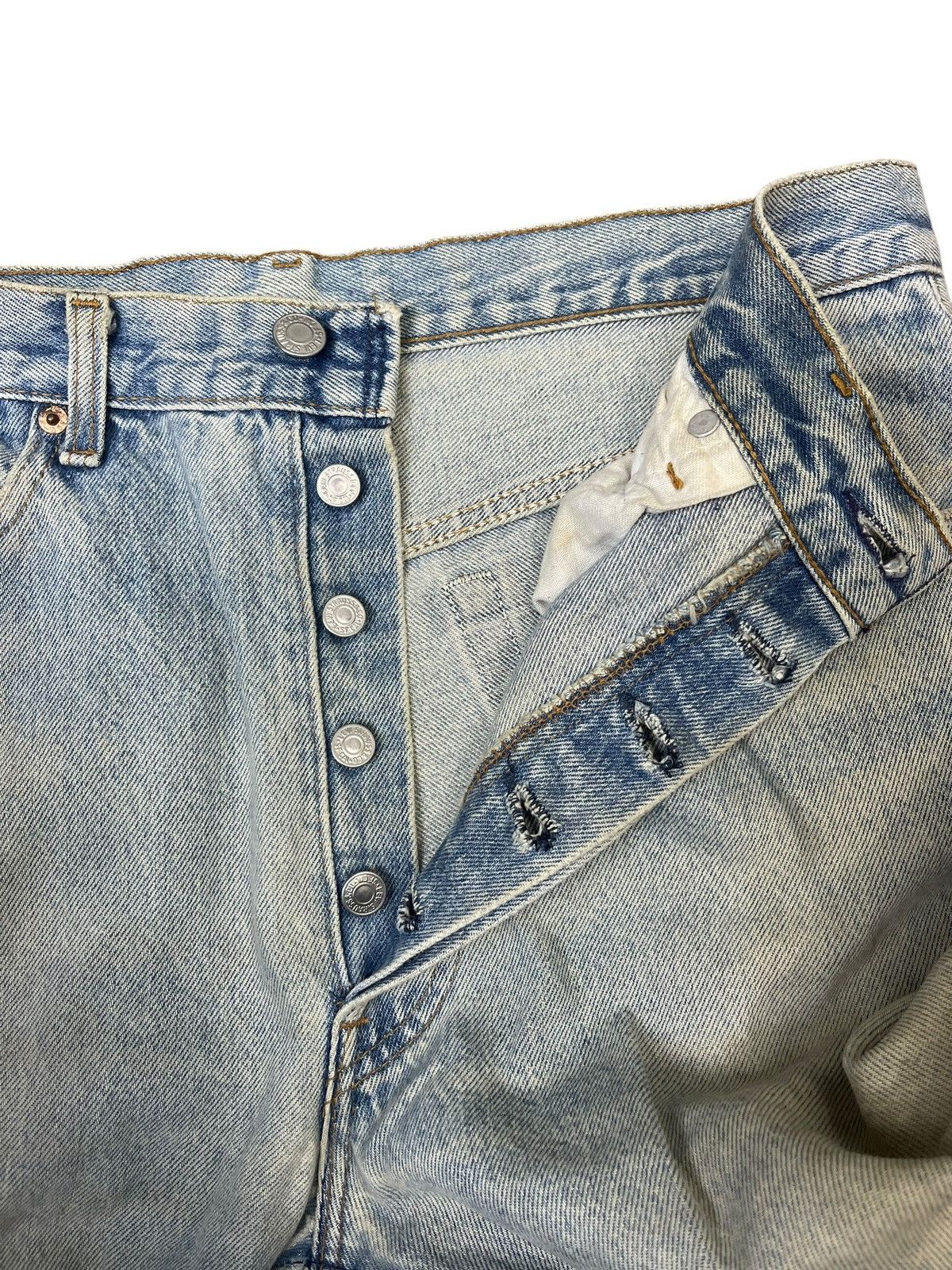 Levi's Vintage Levi’s 501 Jeans Distressed Streetwear Size US 32 / EU 48 - 14 Thumbnail