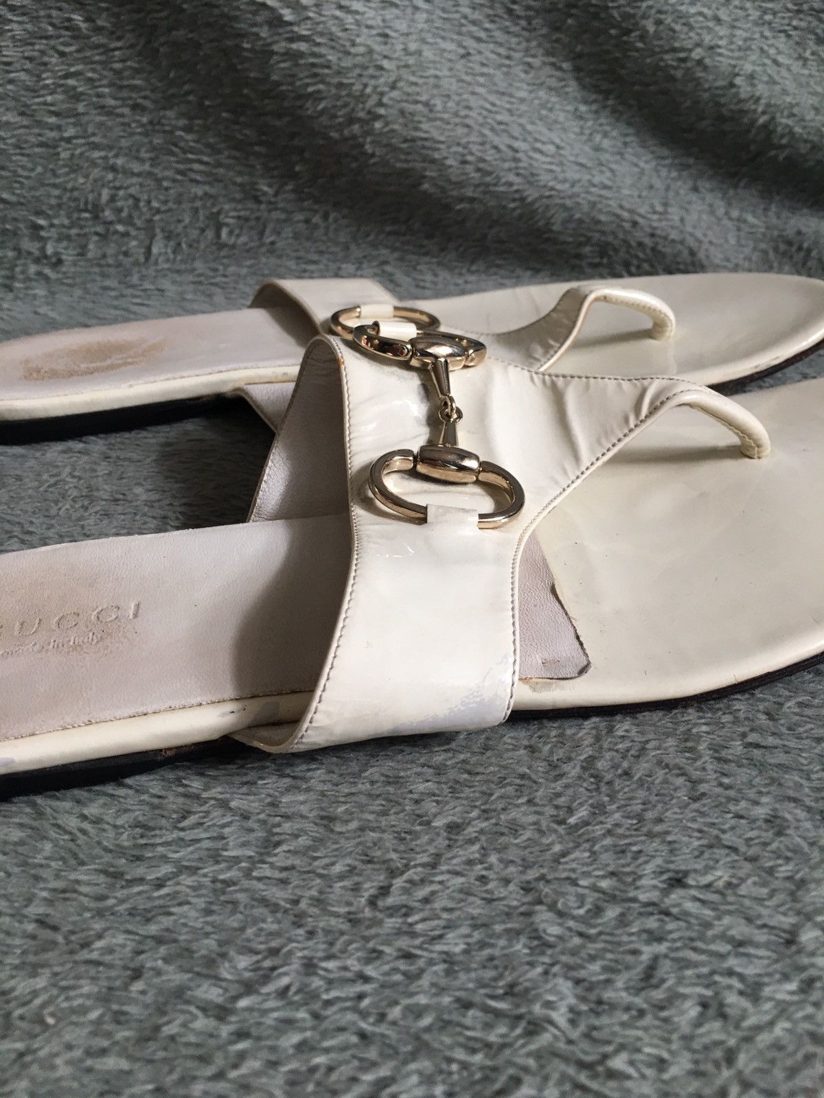 Gucci GUCCI Ivory Patent Leather Horsebit Flip Flop Sandals EU38 Size US 8 / IT 38 - 9 Thumbnail