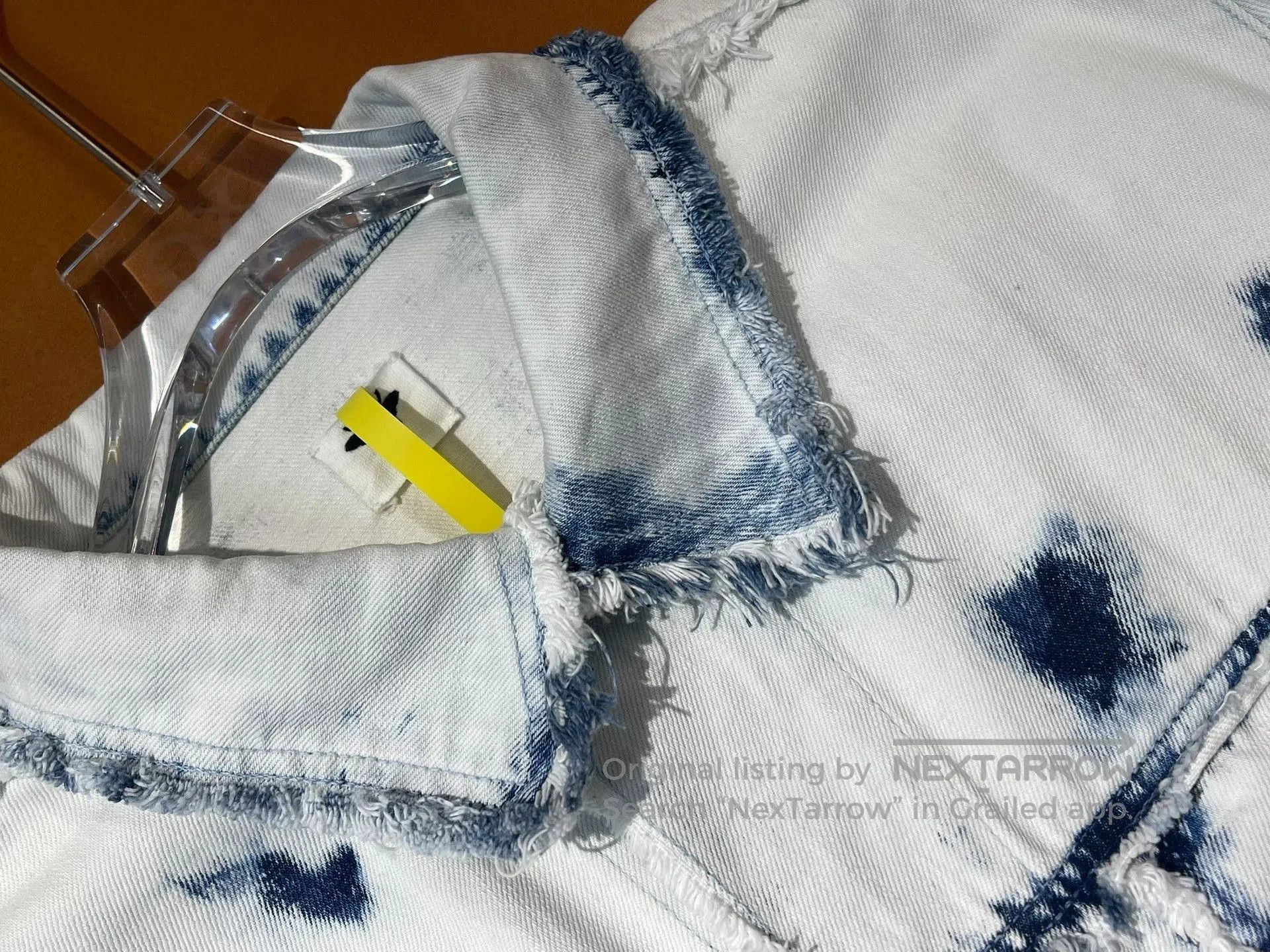 Dior DIOR Embroidered Bee Ice Dye Denim Jacket. Size S / US 4 / IT 40 - 3 Thumbnail