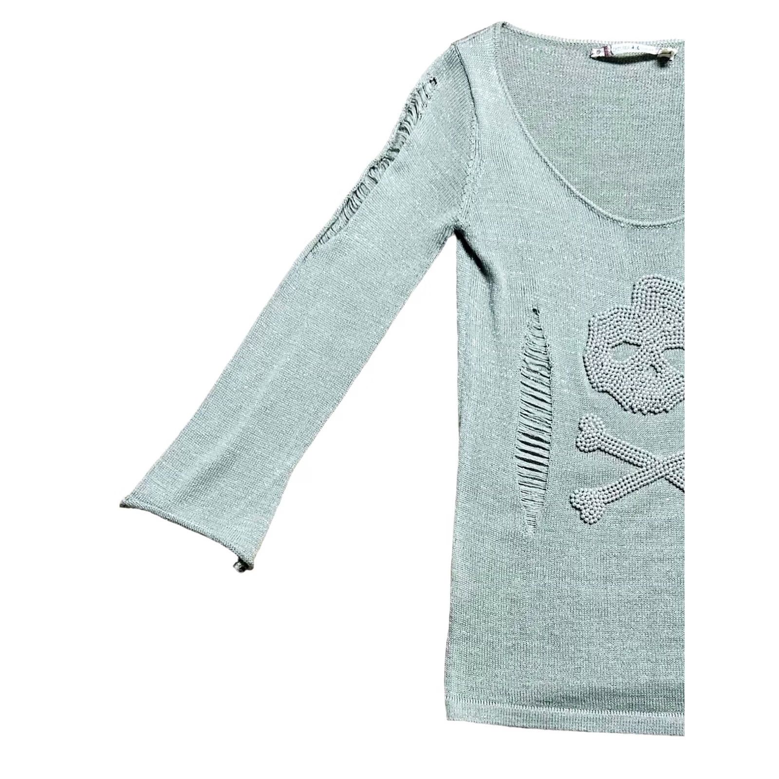 Vintage Chelsea & Violet Pearl Skull Cross Bone Distressed Sweater Women's M Gray Size M / US 6-8 / IT 42-44 - 2 Thumbnail